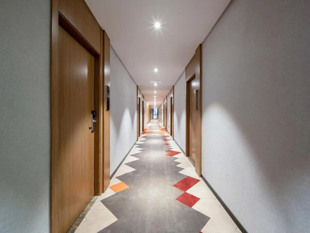 Borrman Hotel Nanning Anji Passenger Station Xijin Metro Station