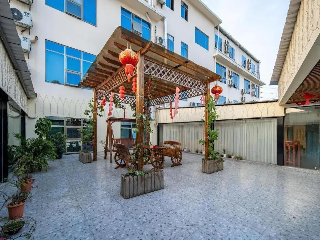 Borrman Hotel Nanning Anji Passenger Station Xijin Metro Station Borrman Hotel Nanning Anji Passenger Station Xijin Metro Station