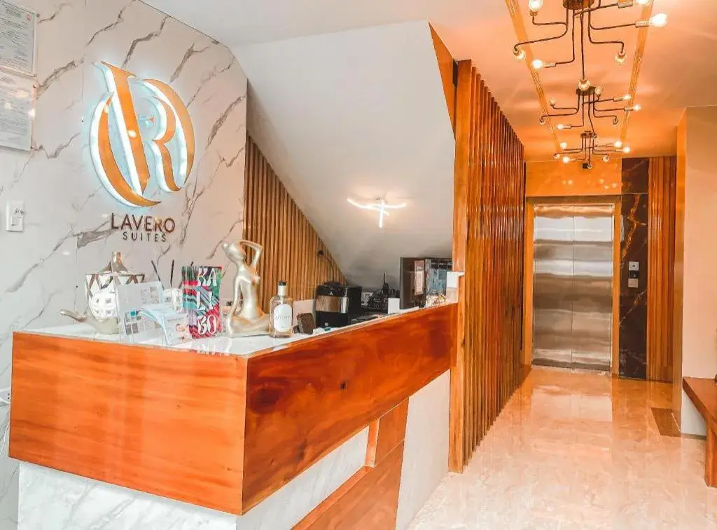 LAVERO SUITES LAVERO SUITES