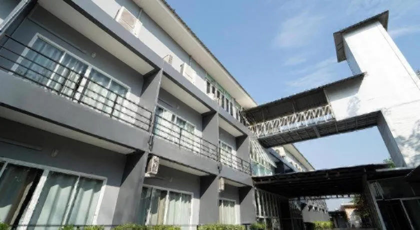 B2 Nakhon Sawan Boutique & Budget Hotel