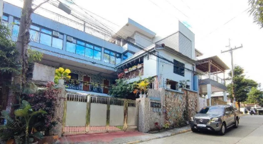 RedDoorz @ Divinagracia Homestay Tagaytay
