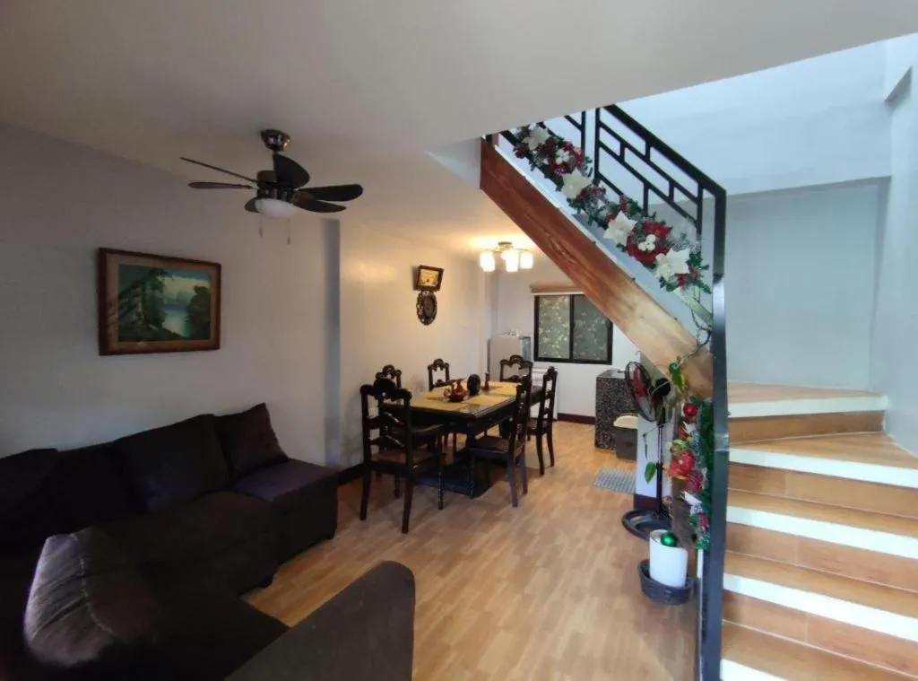 RedDoorz @ Divinagracia Homestay Tagaytay