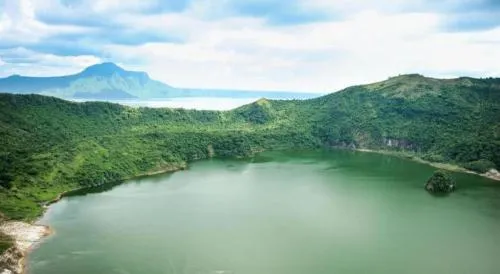 RedDoorz @ Divinagracia Homestay Tagaytay