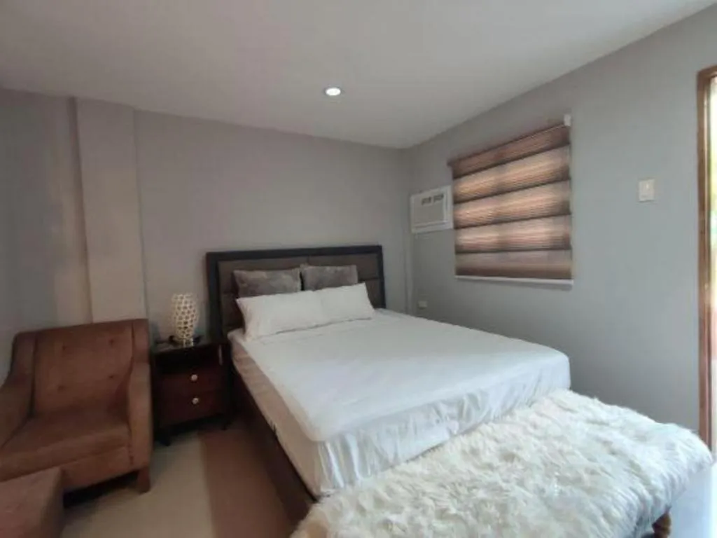 Bed in RedDoorz @ Divinagracia Homestay Tagaytay