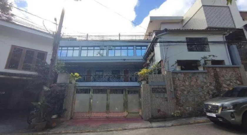 RedDoorz @ Divinagracia Homestay Tagaytay