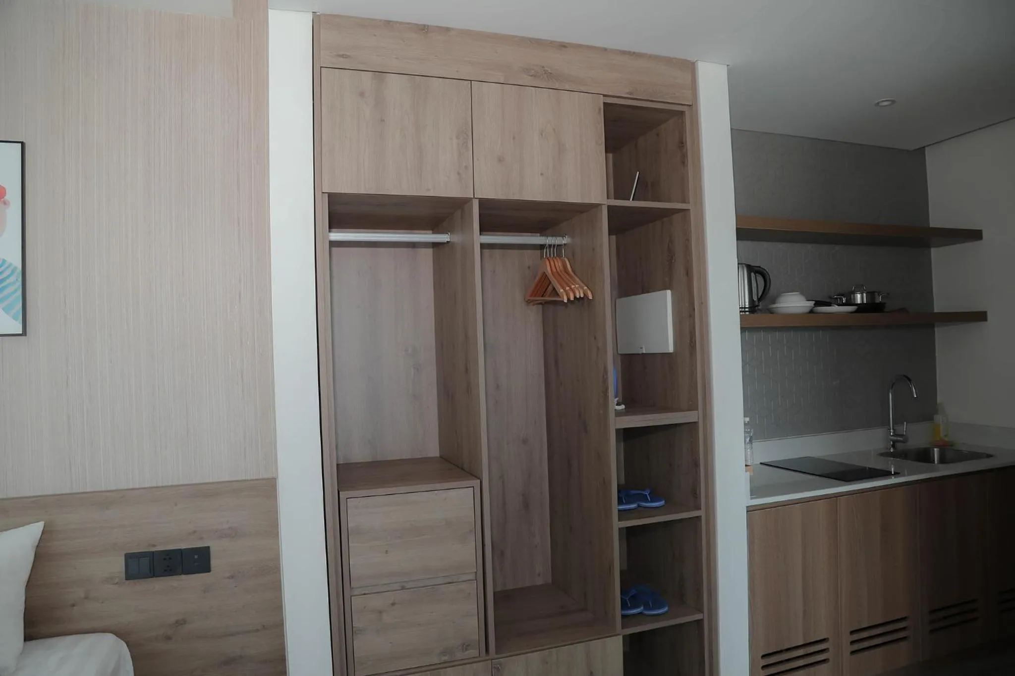 Kitchen or kitchenette in Apec Mandala Hotel & Apartment Tuy Hòa