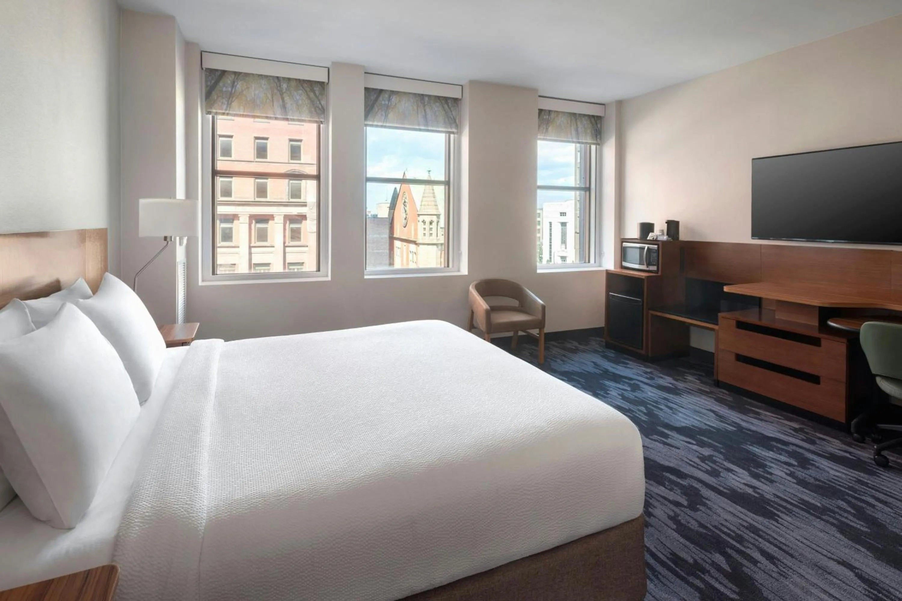 Photo of the whole room, Bed in Fairfield Inn & Suites by Marriott Albany Downtown