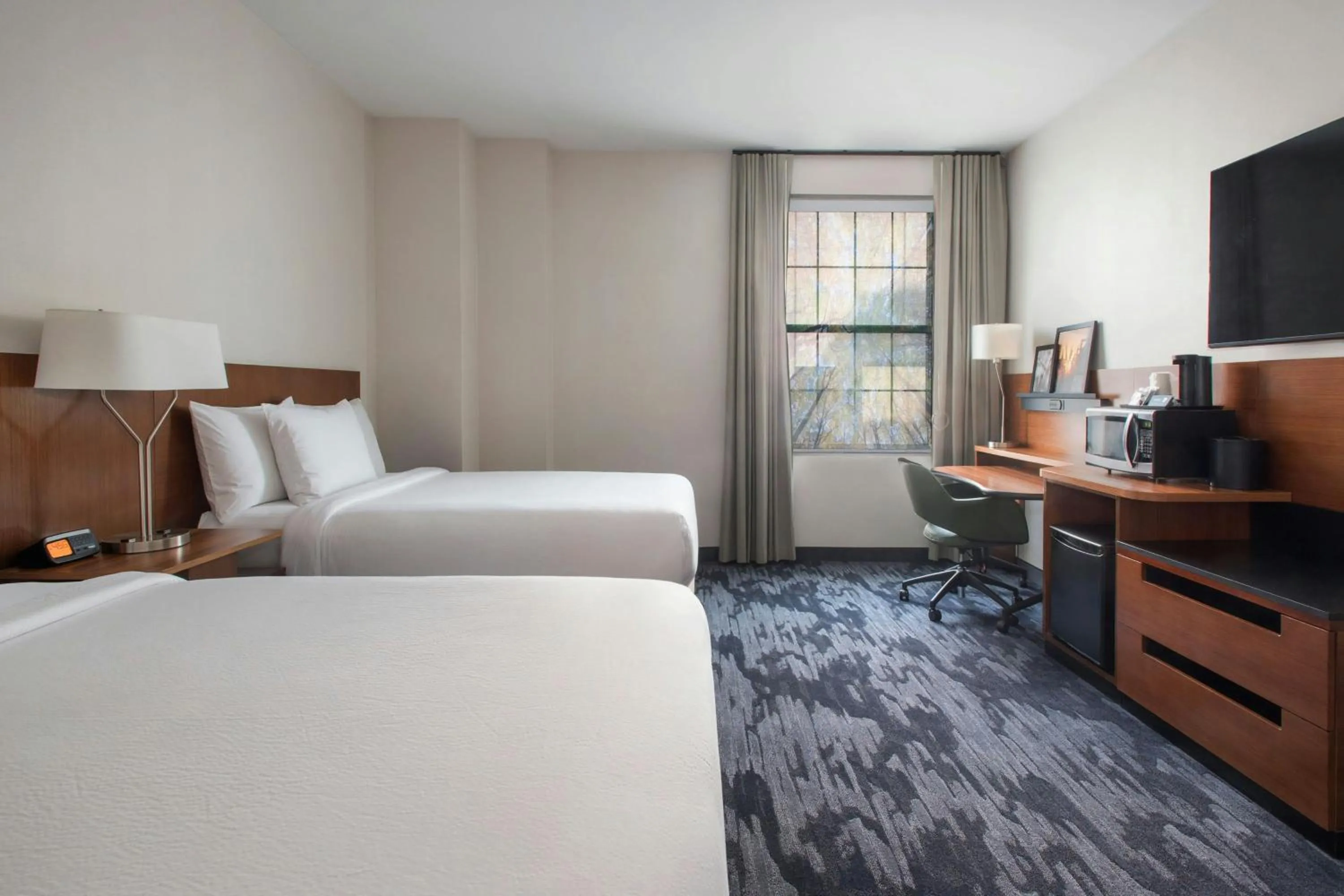 Photo of the whole room, Bed in Fairfield Inn & Suites by Marriott Albany Downtown
