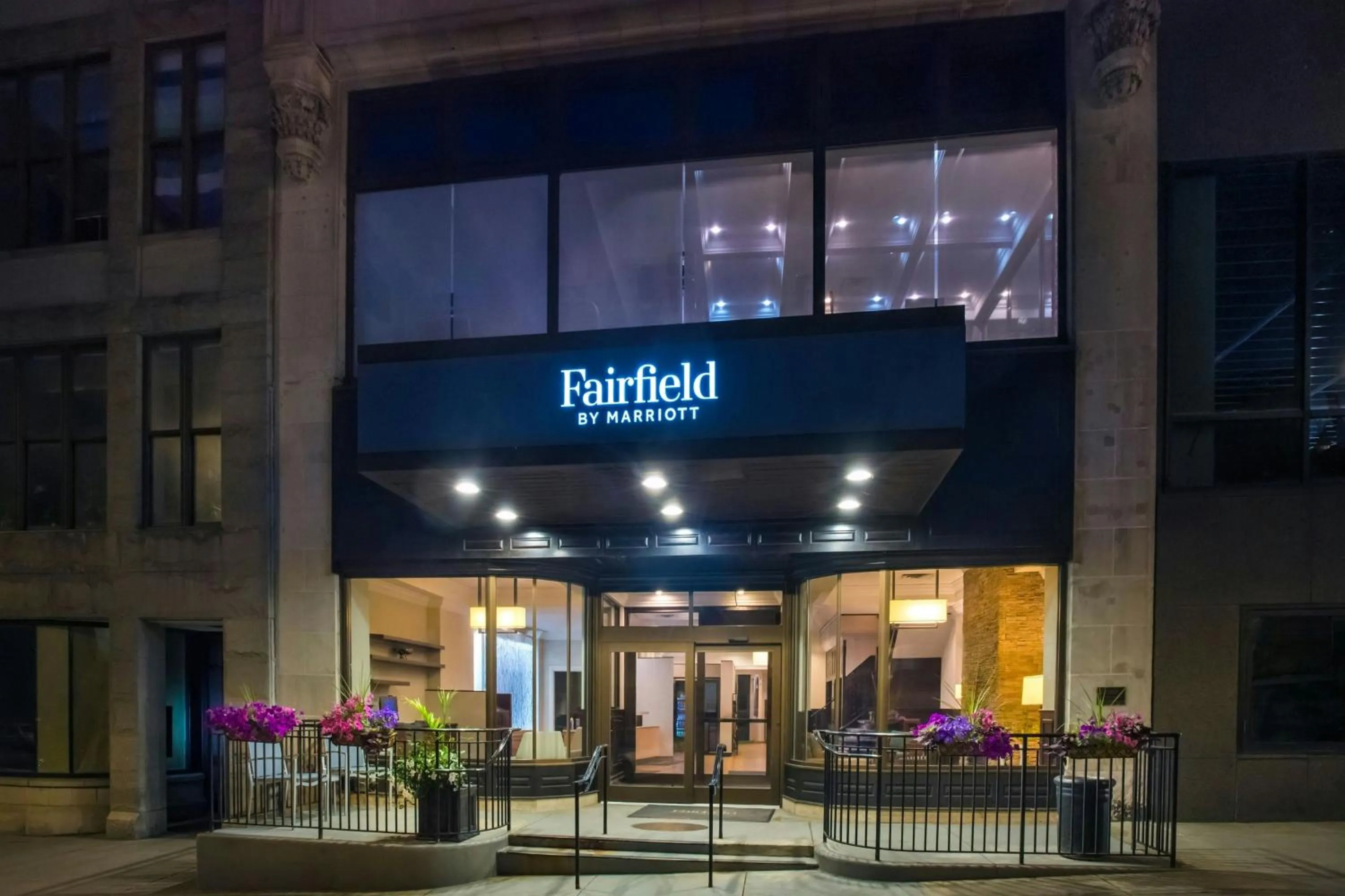 Property building in Fairfield Inn & Suites by Marriott Albany Downtown