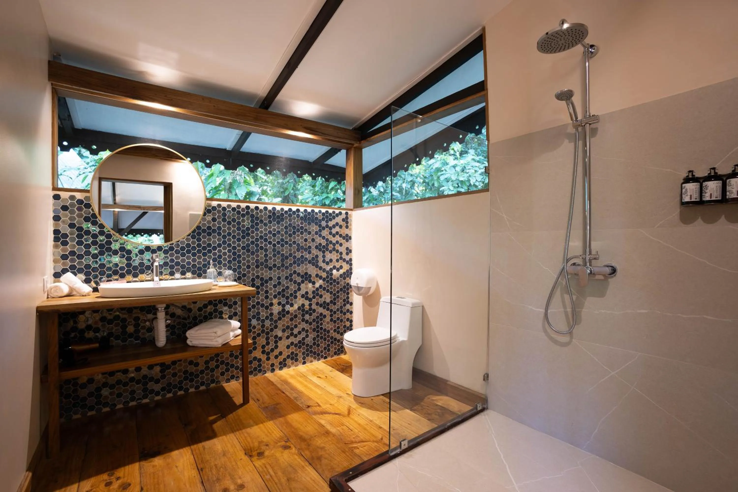 Shower in Almonds & Corals Boutique Hotel