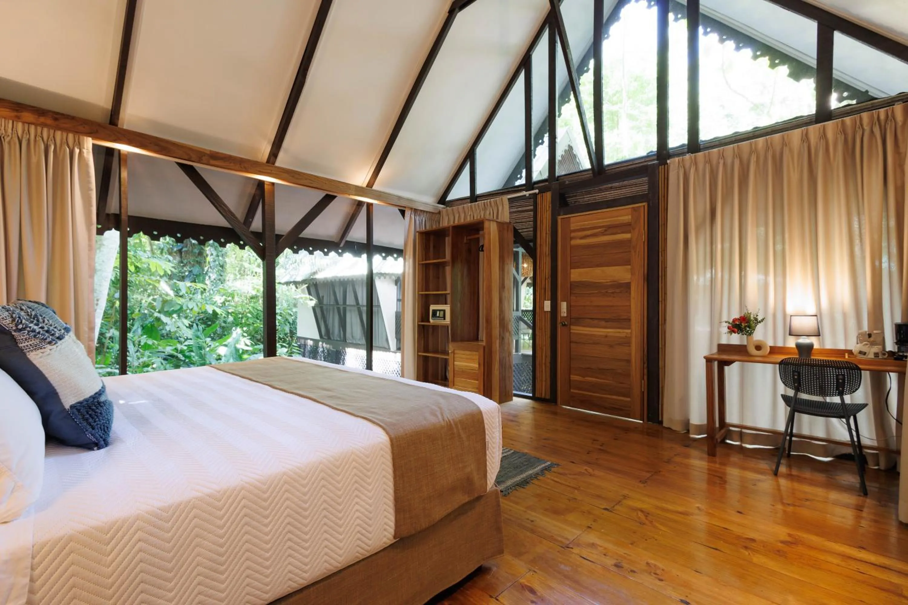 Photo of the whole room, Bed in Almonds & Corals Boutique Hotel