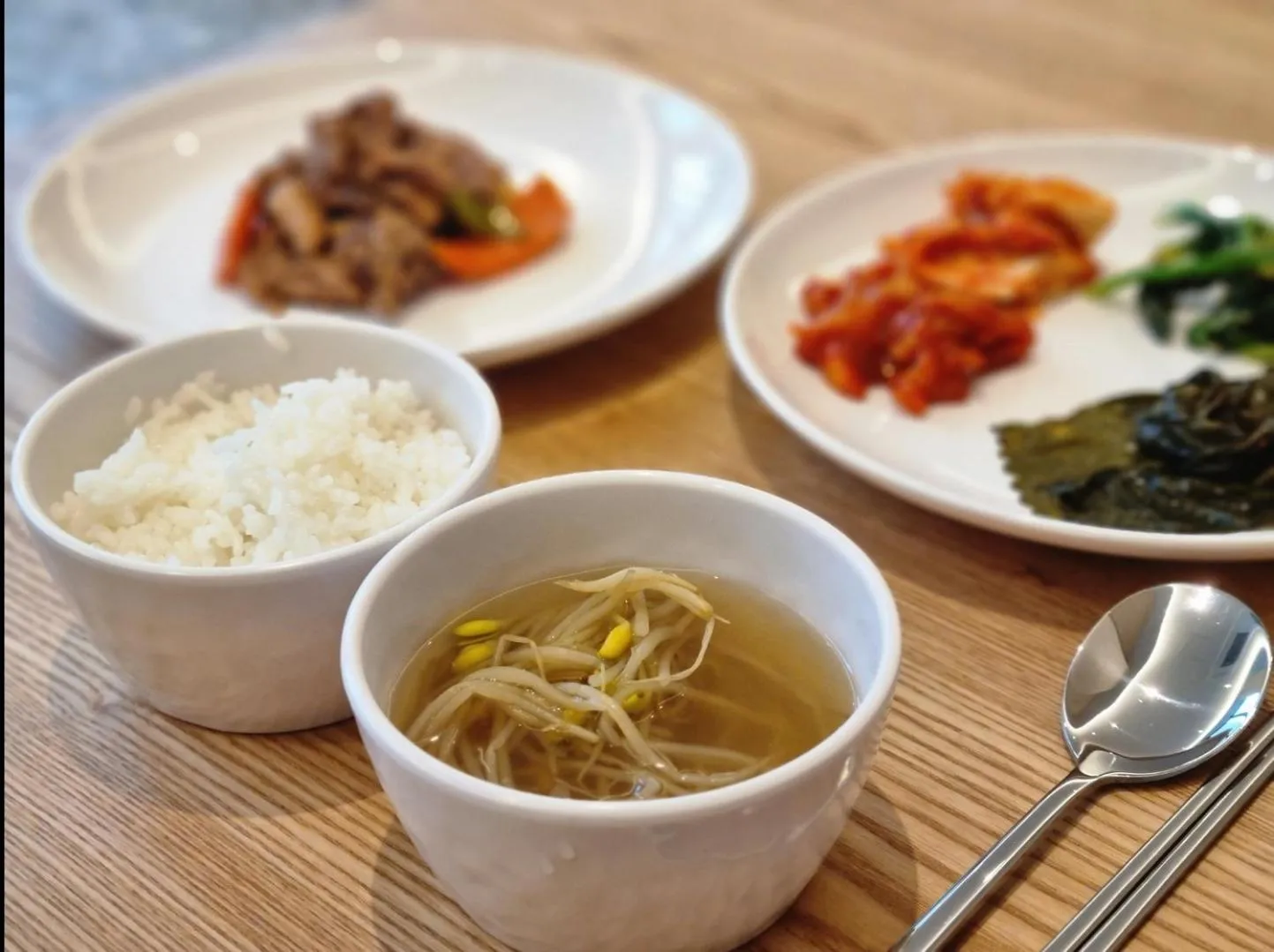 Restaurant/places to eat in Hound Hotel Jeonju Deokjin