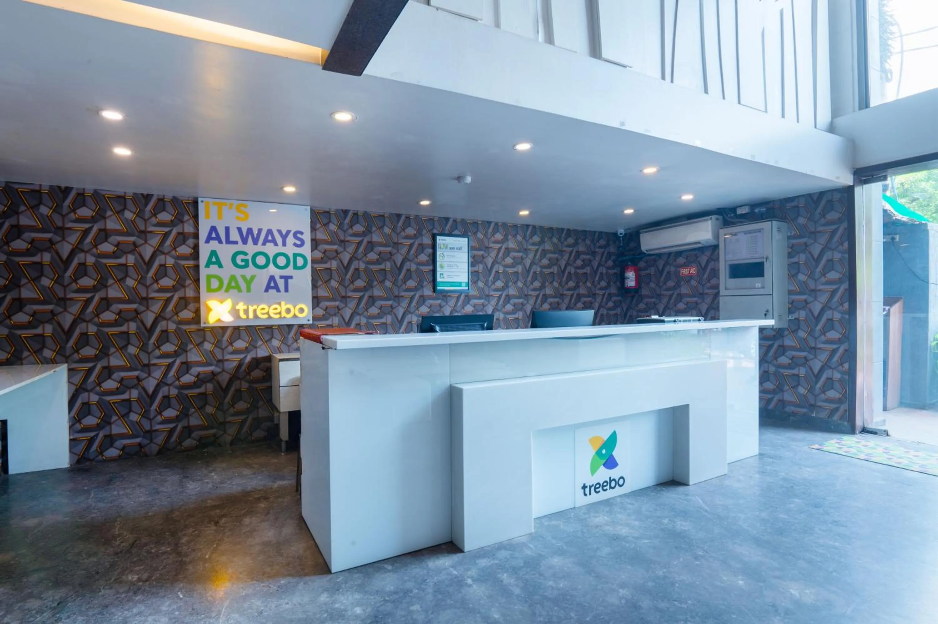 Lobby or reception in Treebo Twin Tree