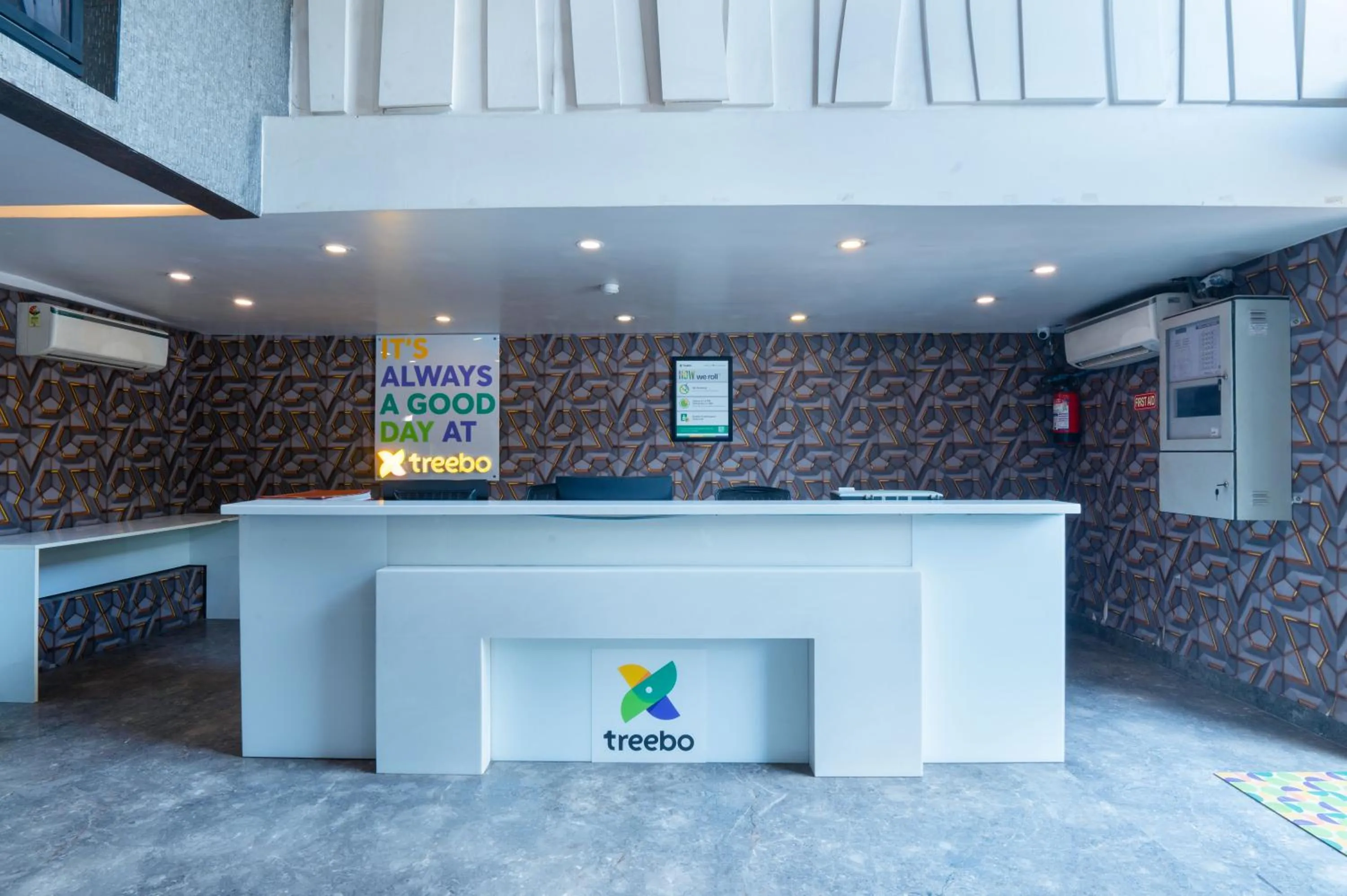 Lobby or reception in Treebo Twin Tree