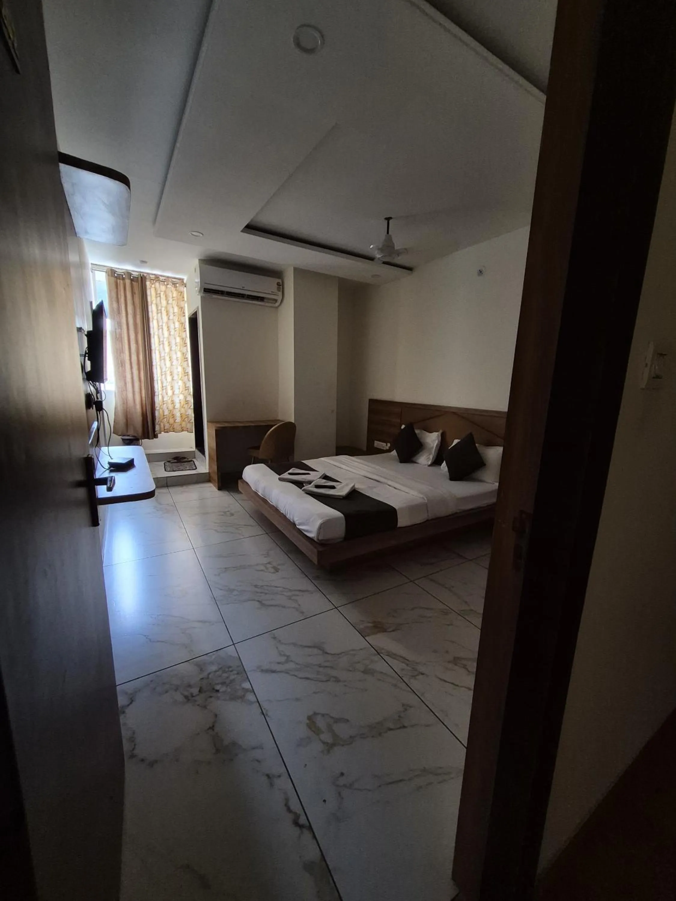 Bed in Hotel PRAKASHAM