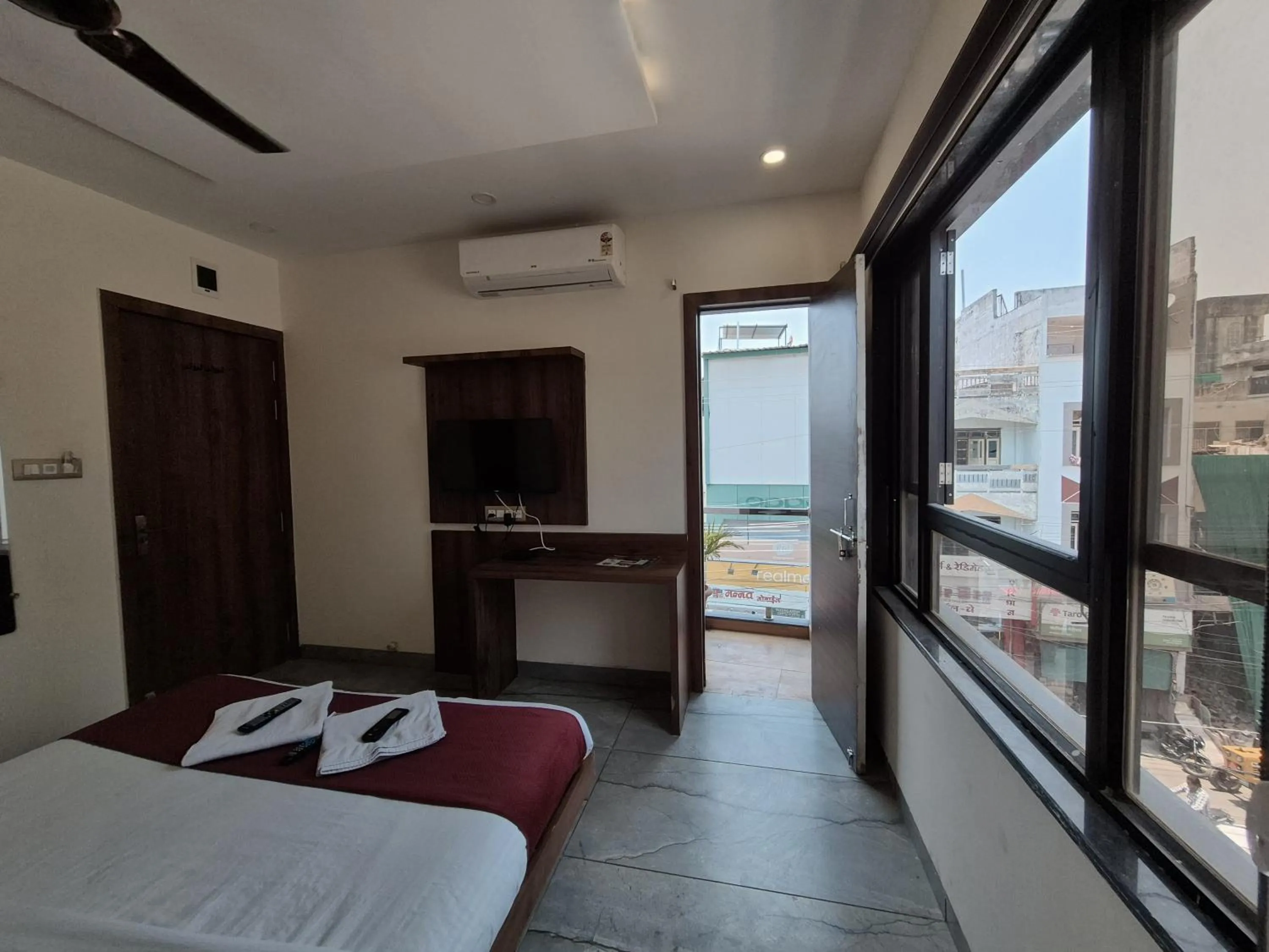 Bed in Hotel PRAKASHAM