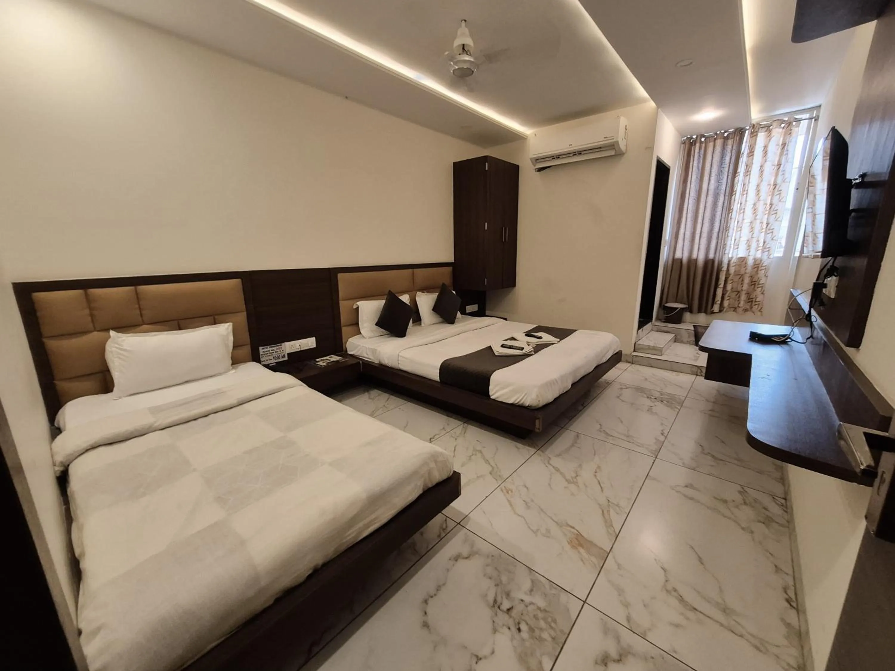 Bed in Hotel PRAKASHAM