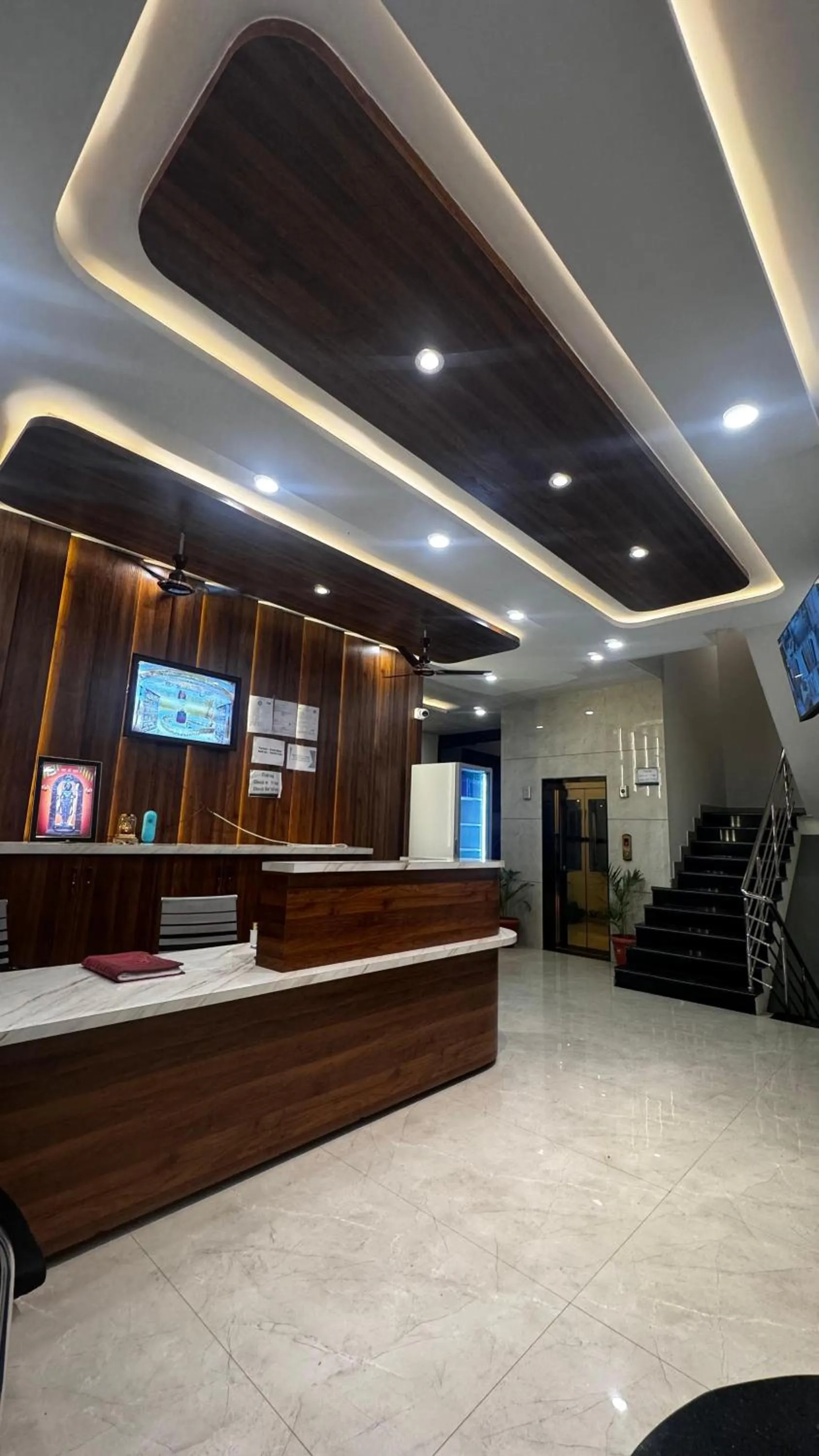 Lobby or reception in Hotel PRAKASHAM