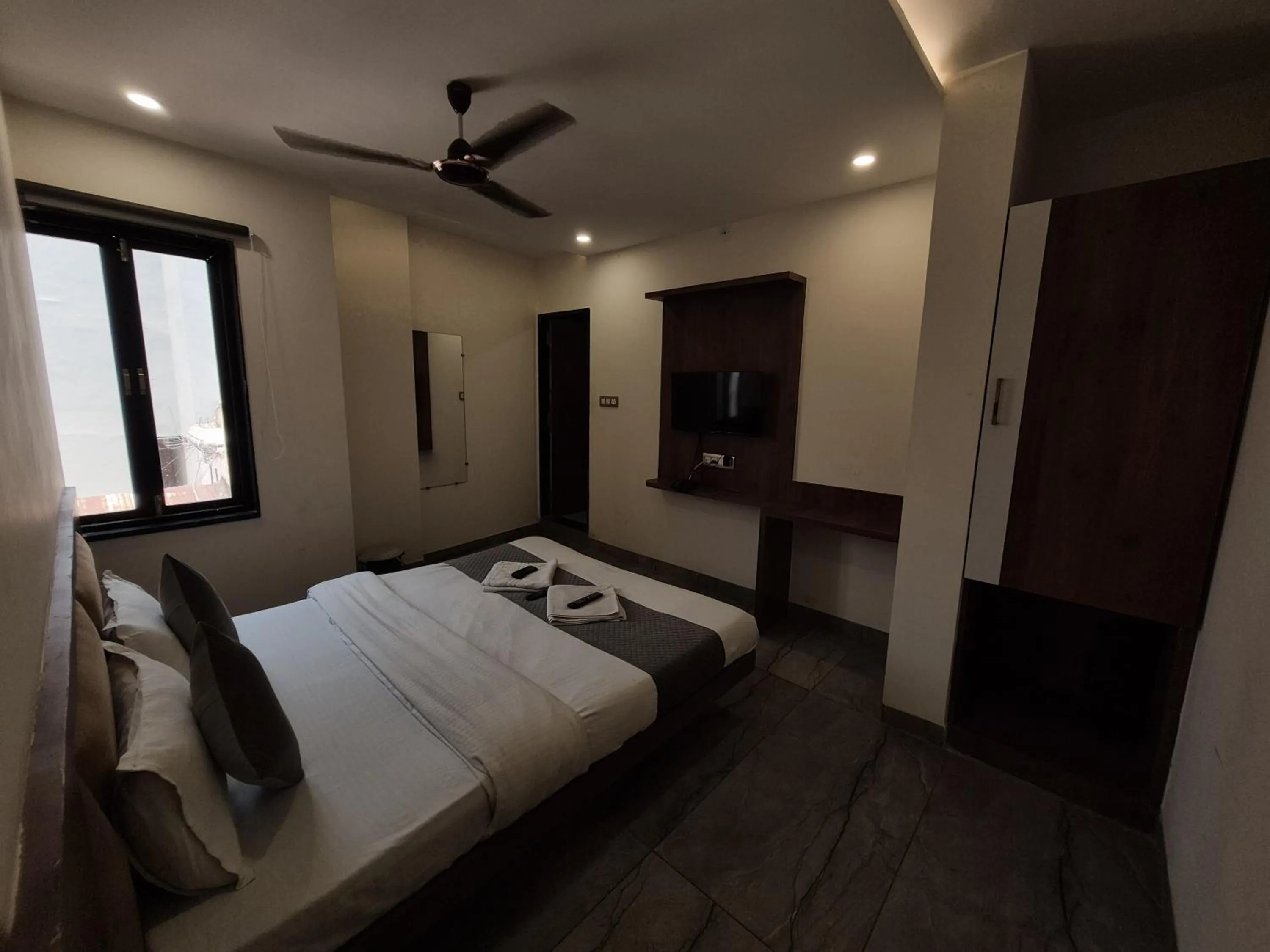 Bed in Hotel PRAKASHAM