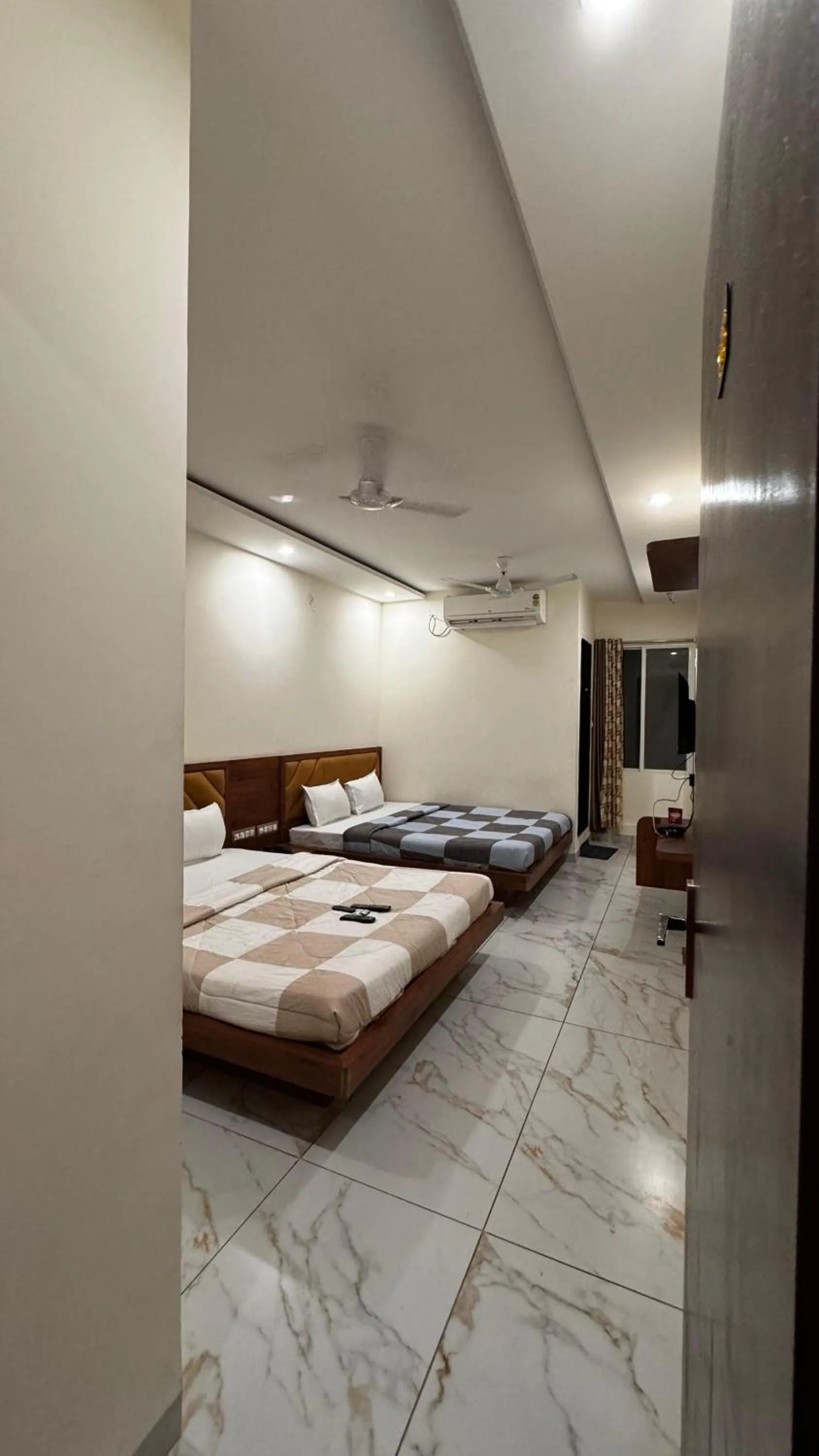Bed in Hotel PRAKASHAM
