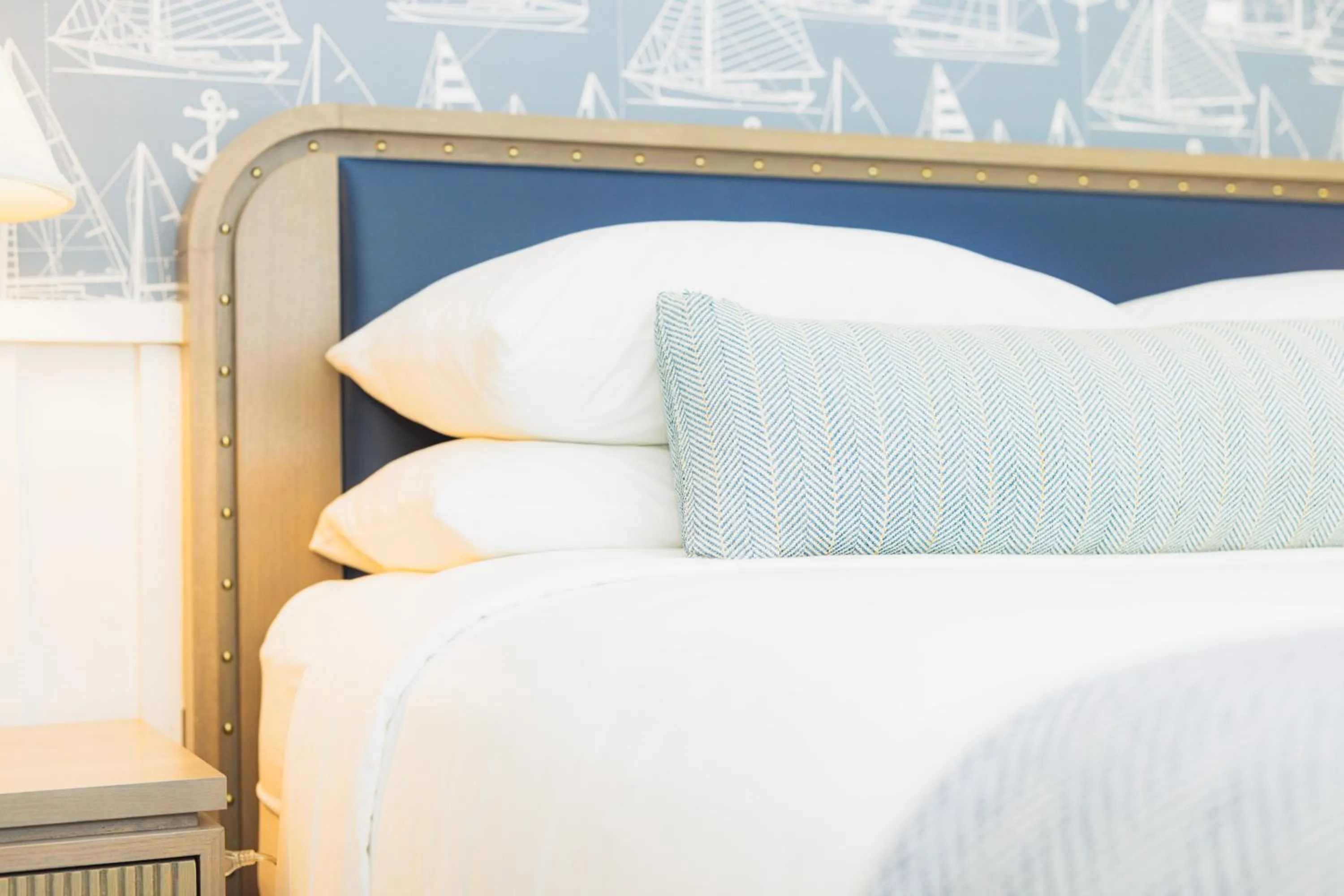 Bedroom, Bed in Danfords Hotel & Marina