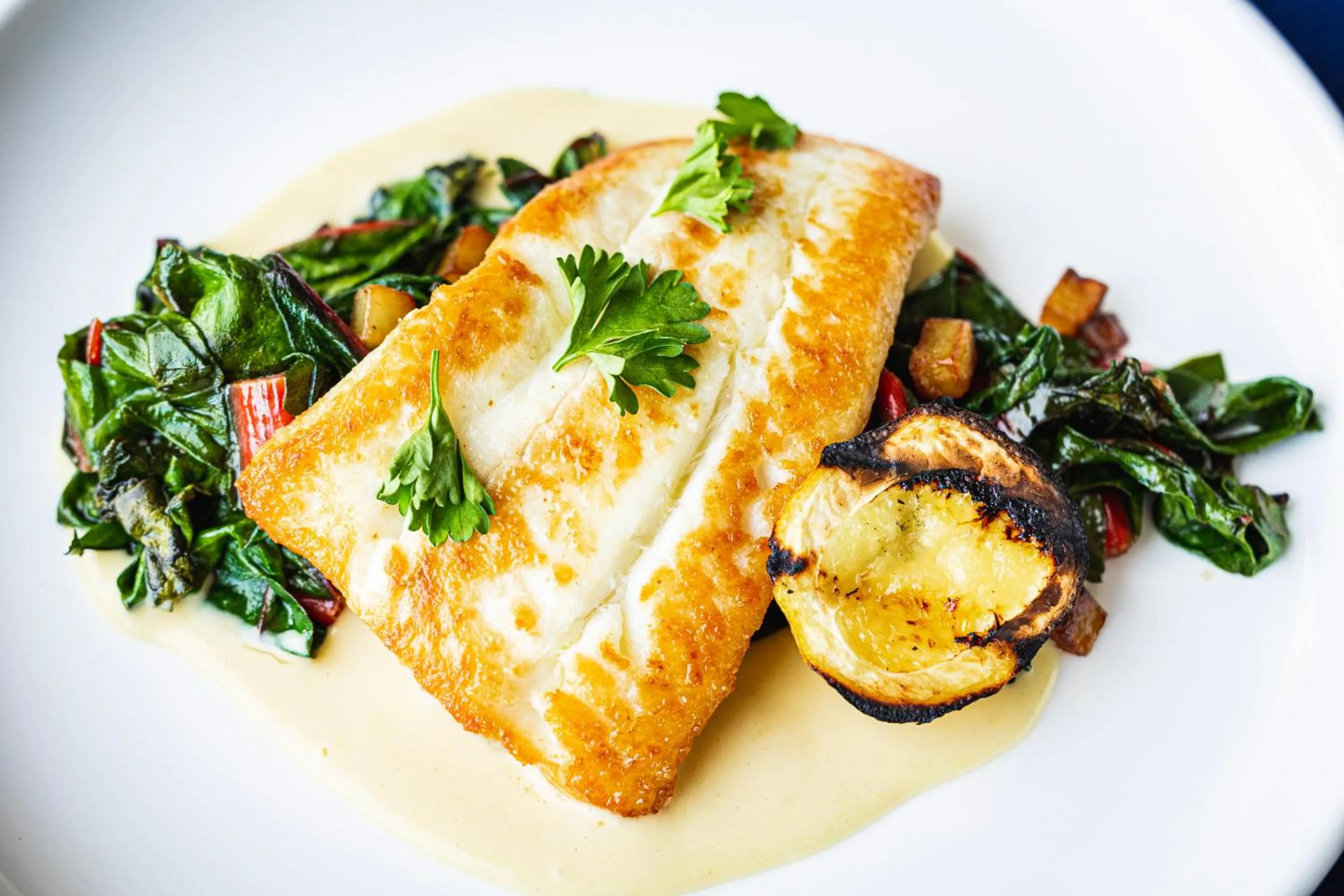 Restaurant/places to eat in Danfords Hotel & Marina