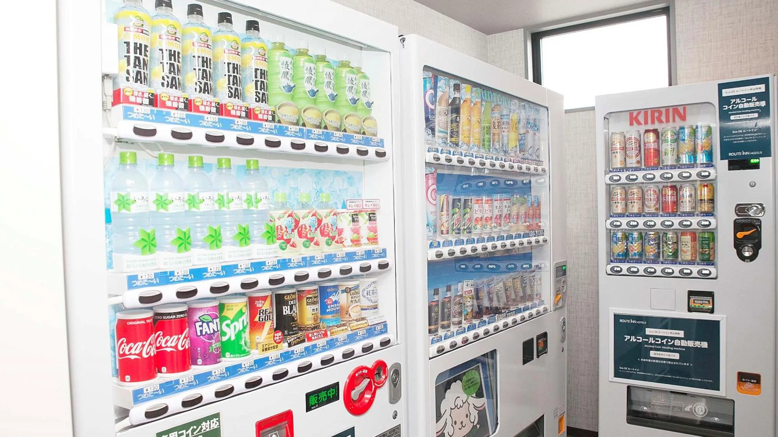 vending machine in Hotel Route Inn Grand Wakayama Eki Higashiguchi