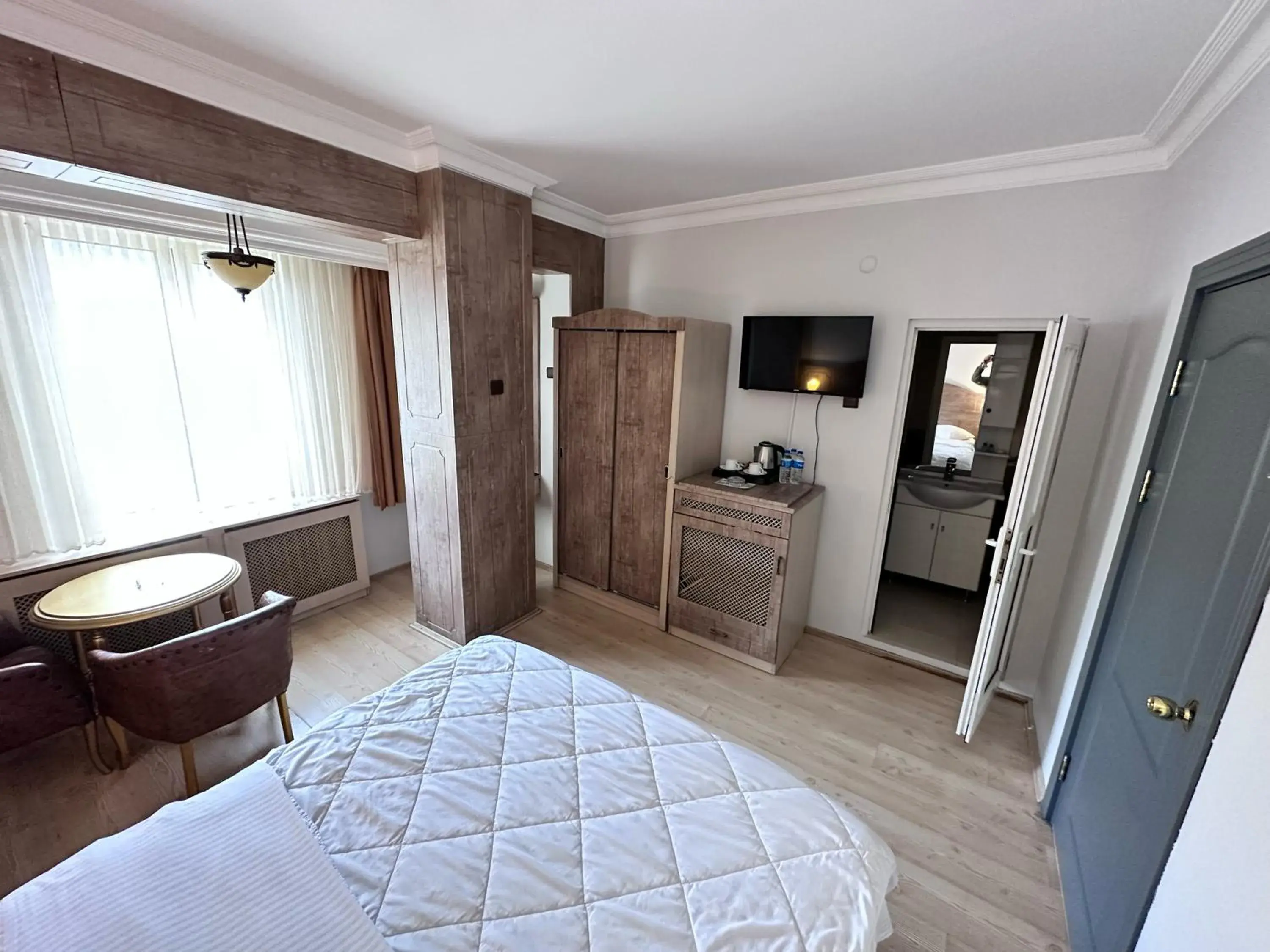 Double Room with Mountain View in Karamürsel Mohti Otel Fitness Organizasyon Double Room with Mountain View in Karamürsel Mohti Otel Fitness Organizasyon