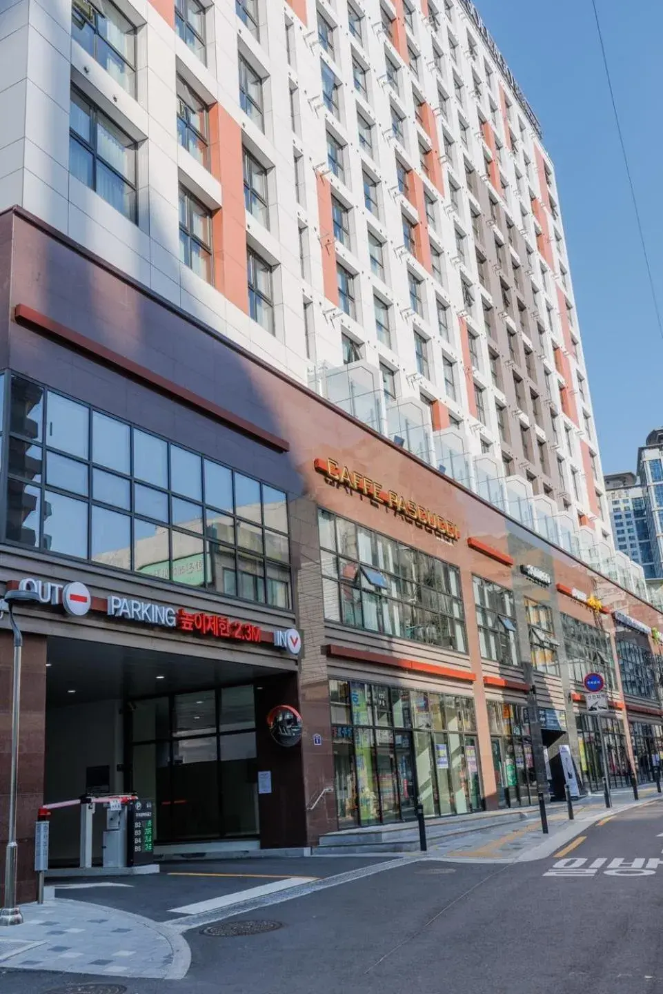 Property building in Wecostay Chungmuro Property building in Wecostay Chungmuro