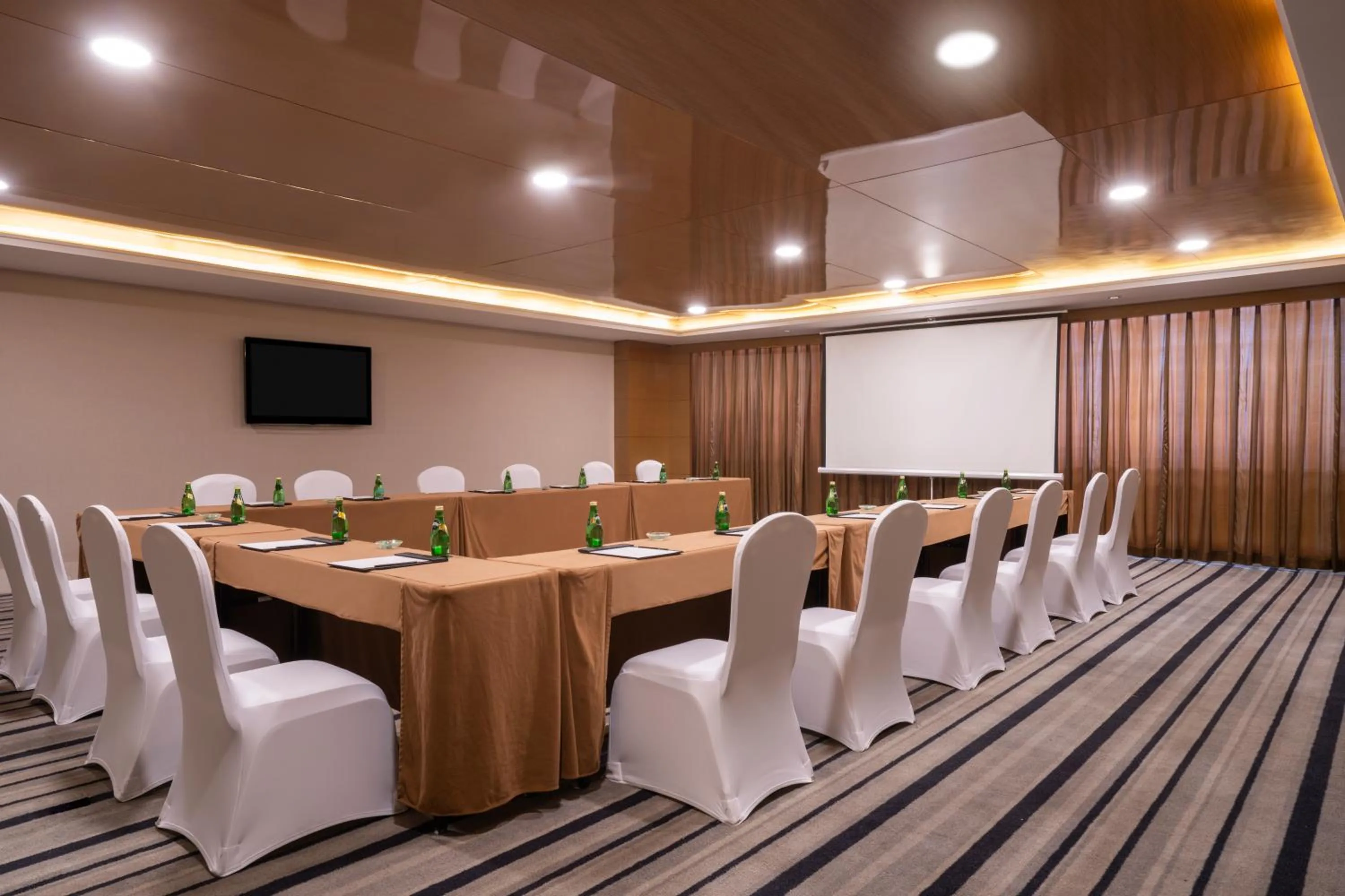 Meeting/conference room in Pullman Foshan Shunde