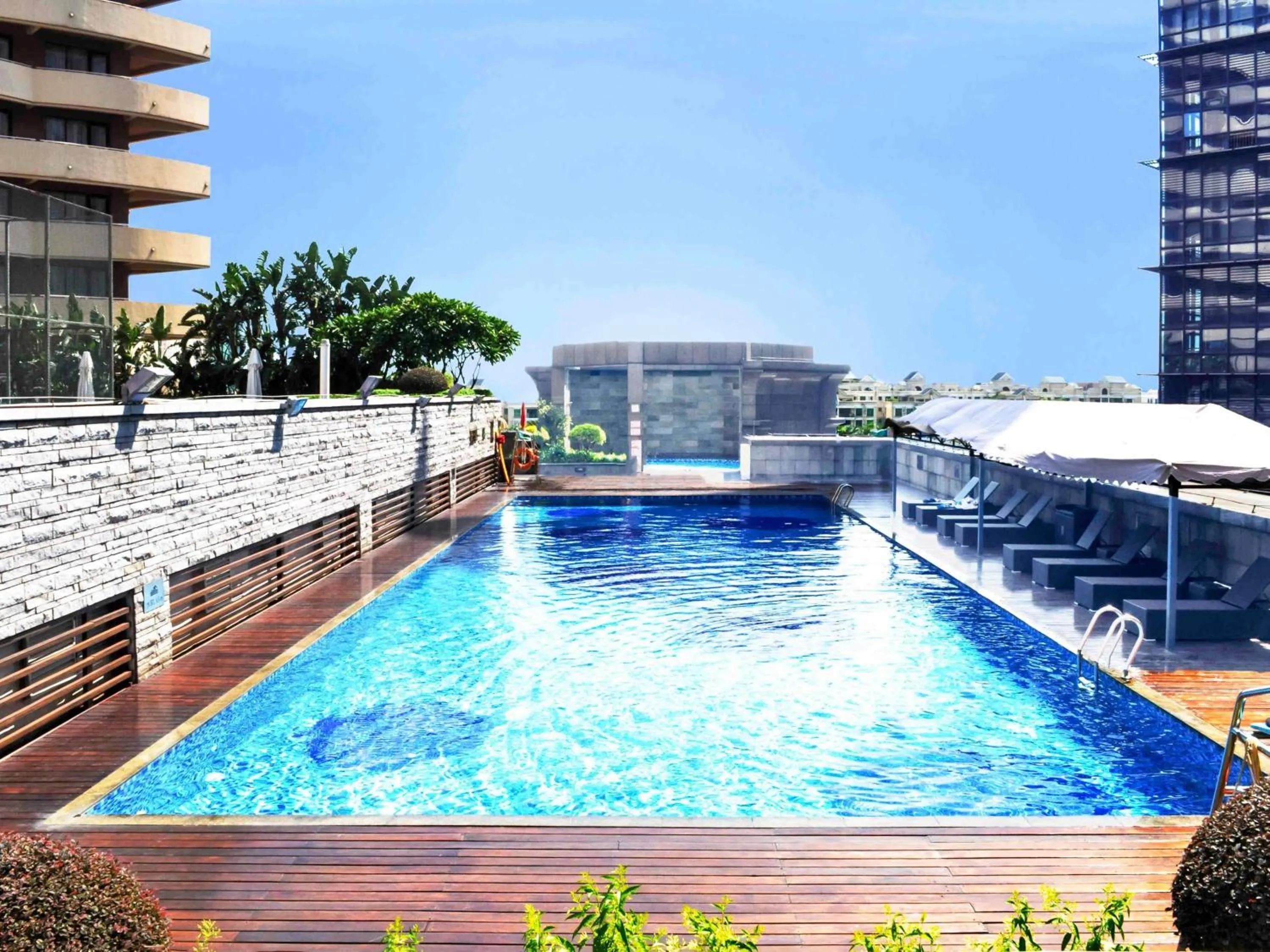 Pool view in Pullman Foshan Shunde
