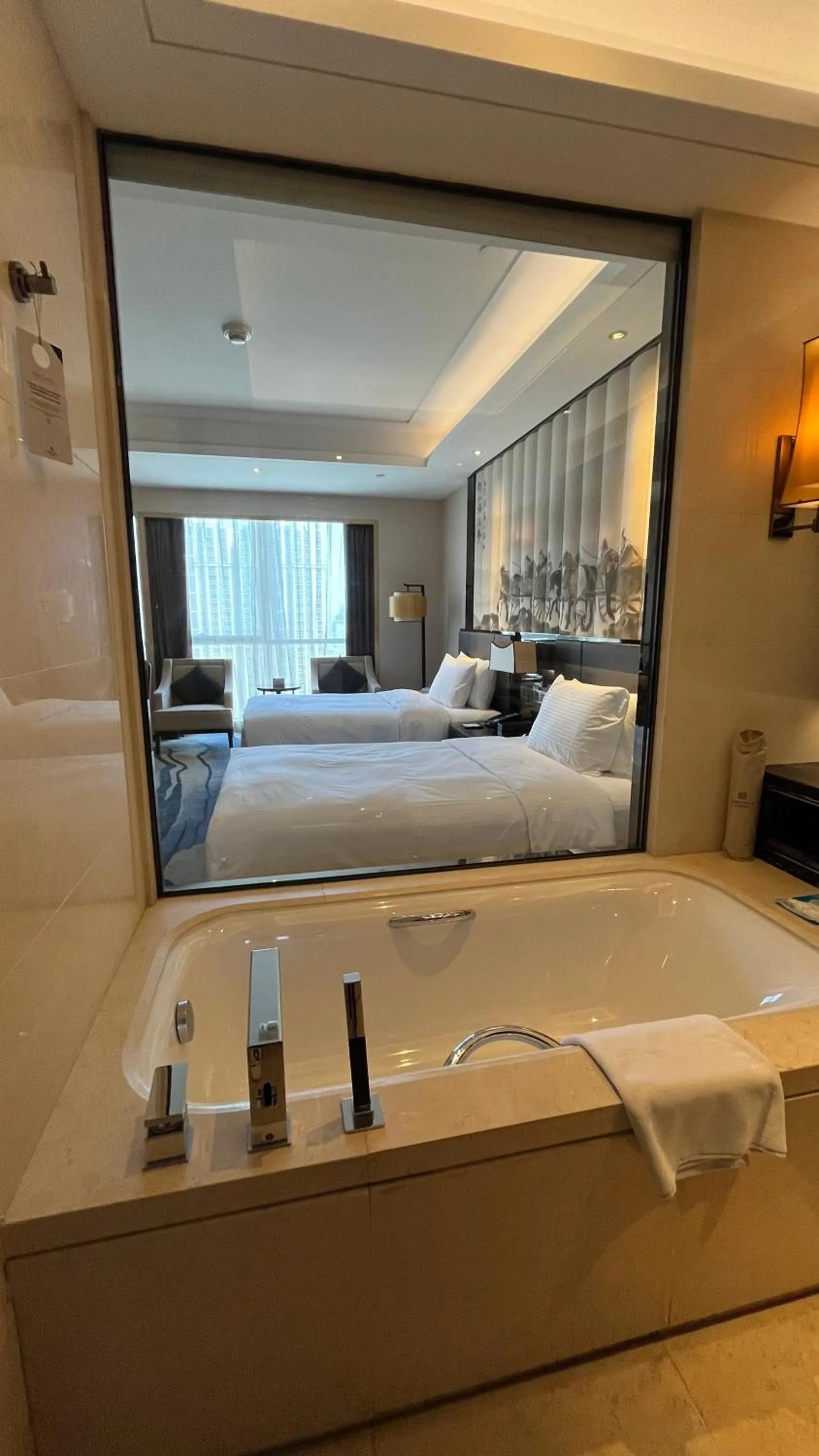Bathroom, Bed in Wanda Realm Jining