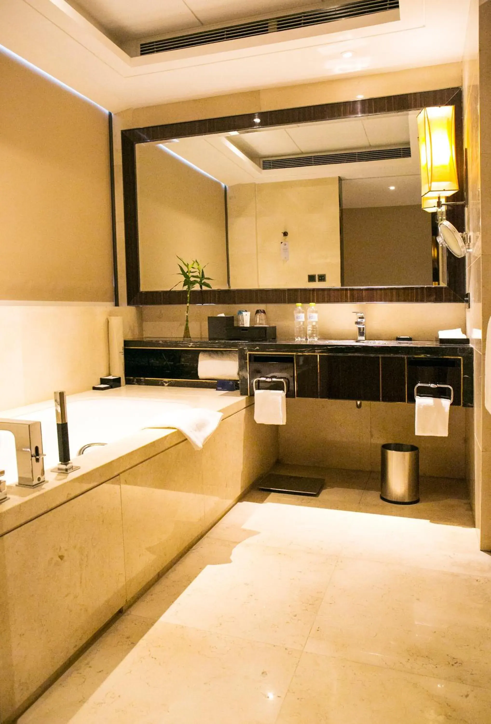 Bathroom in Wanda Realm Jining Bathroom in Wanda Realm Jining