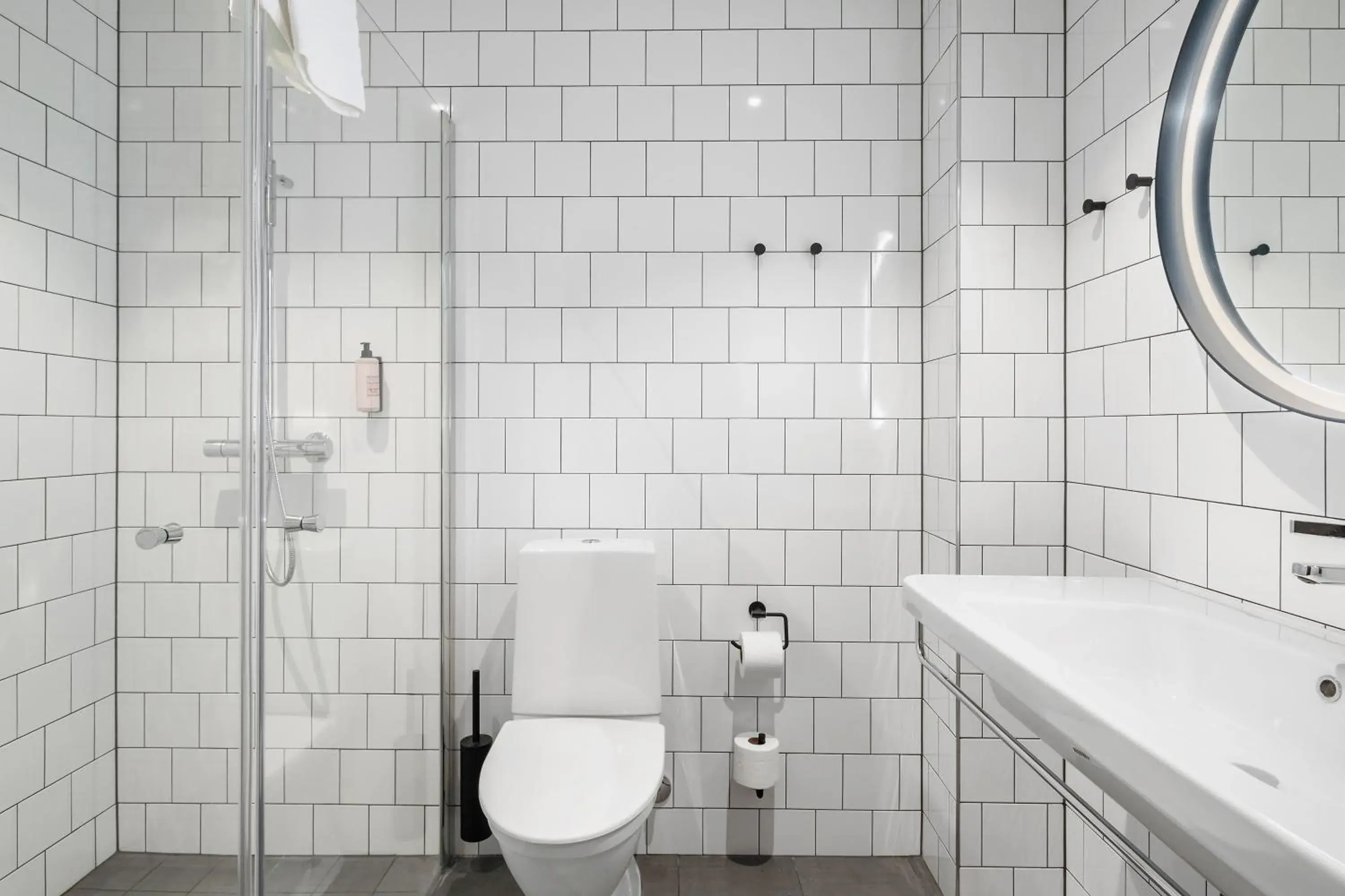 Junior King Suite with Bunk Bed and Balcony - Sea View in Aiden by Best Western Karlstad Arena Junior King Suite with Bunk Bed and Balcony - Sea View in Aiden by Best Western Karlstad Arena