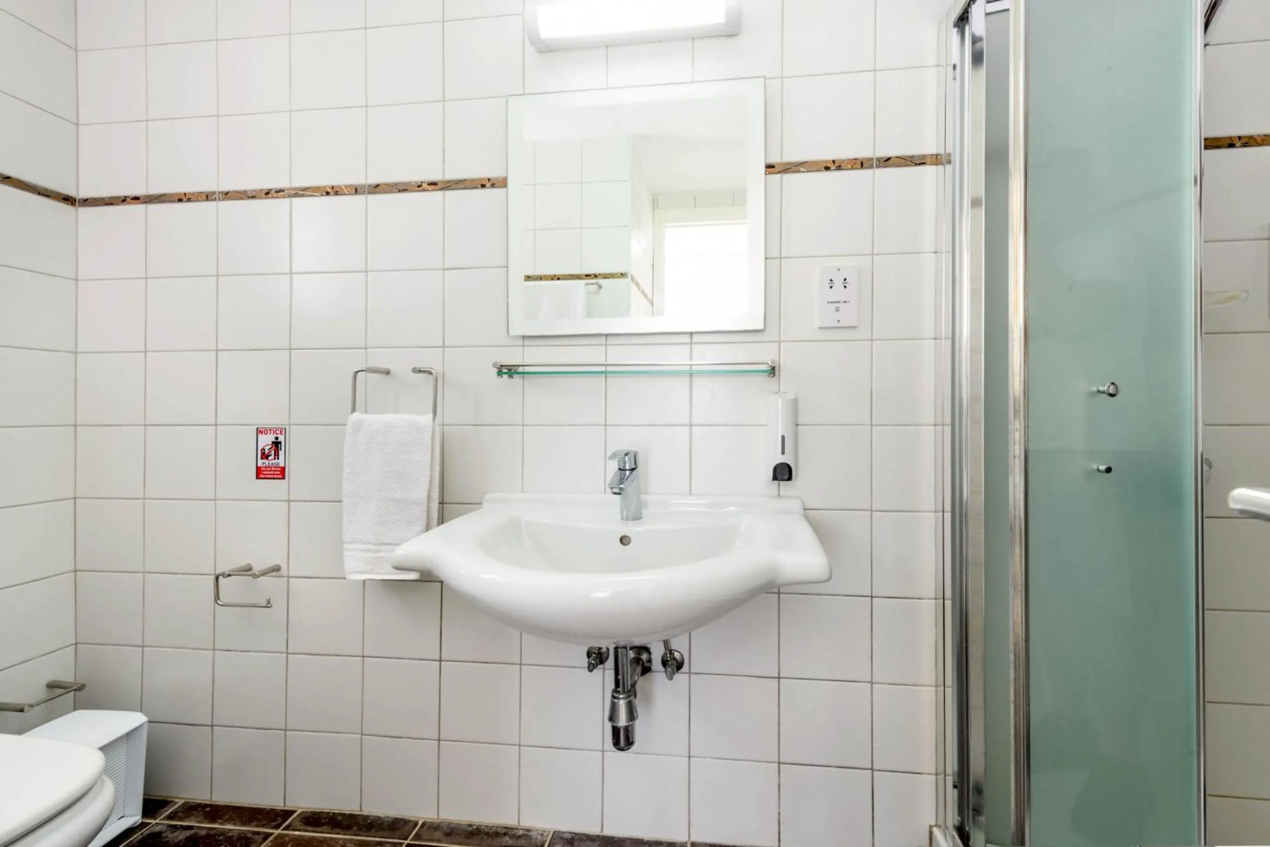 Bathroom in Sunrise Bay Villa #5