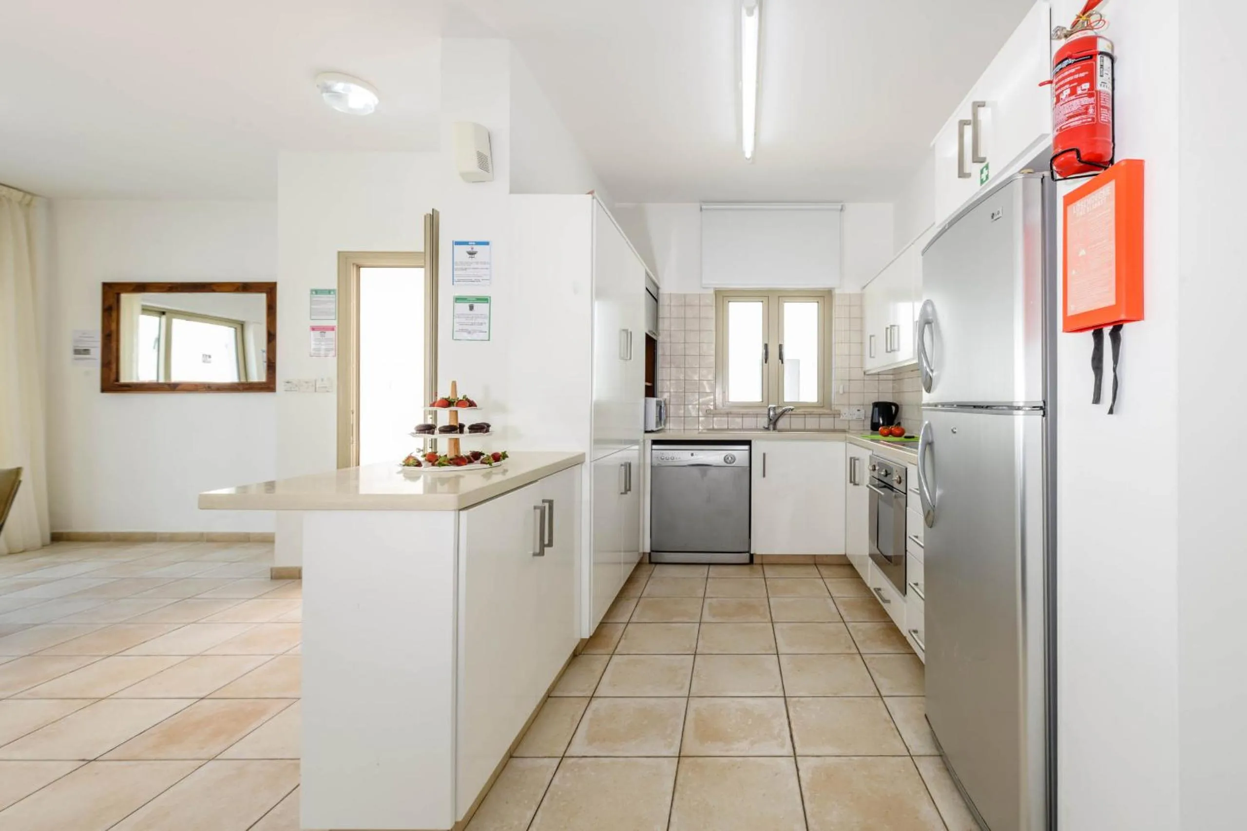 Kitchen or kitchenette in Sunrise Bay Villa #5