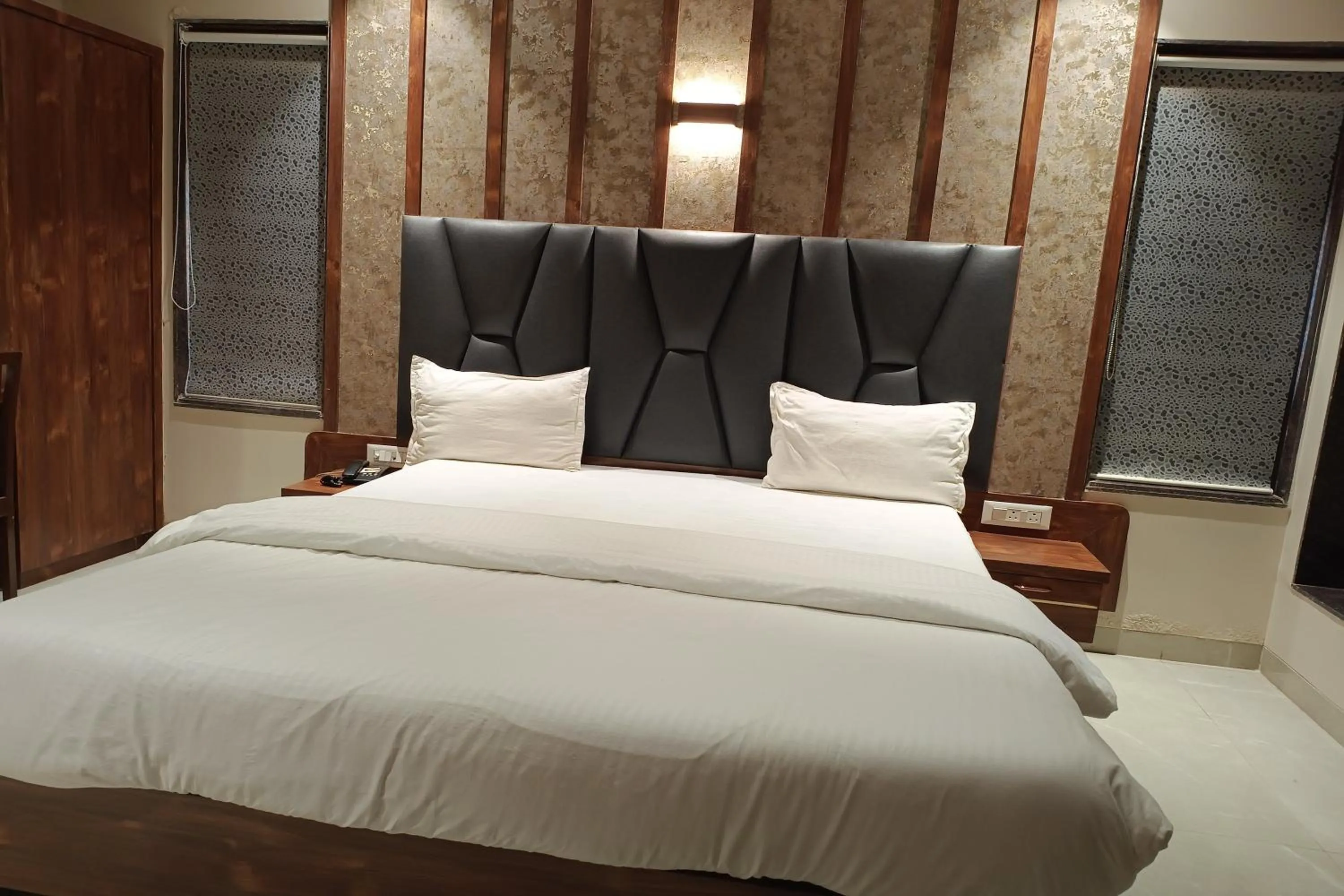 Bedroom, Bed in Hotel Apratim Lodging & Boarding