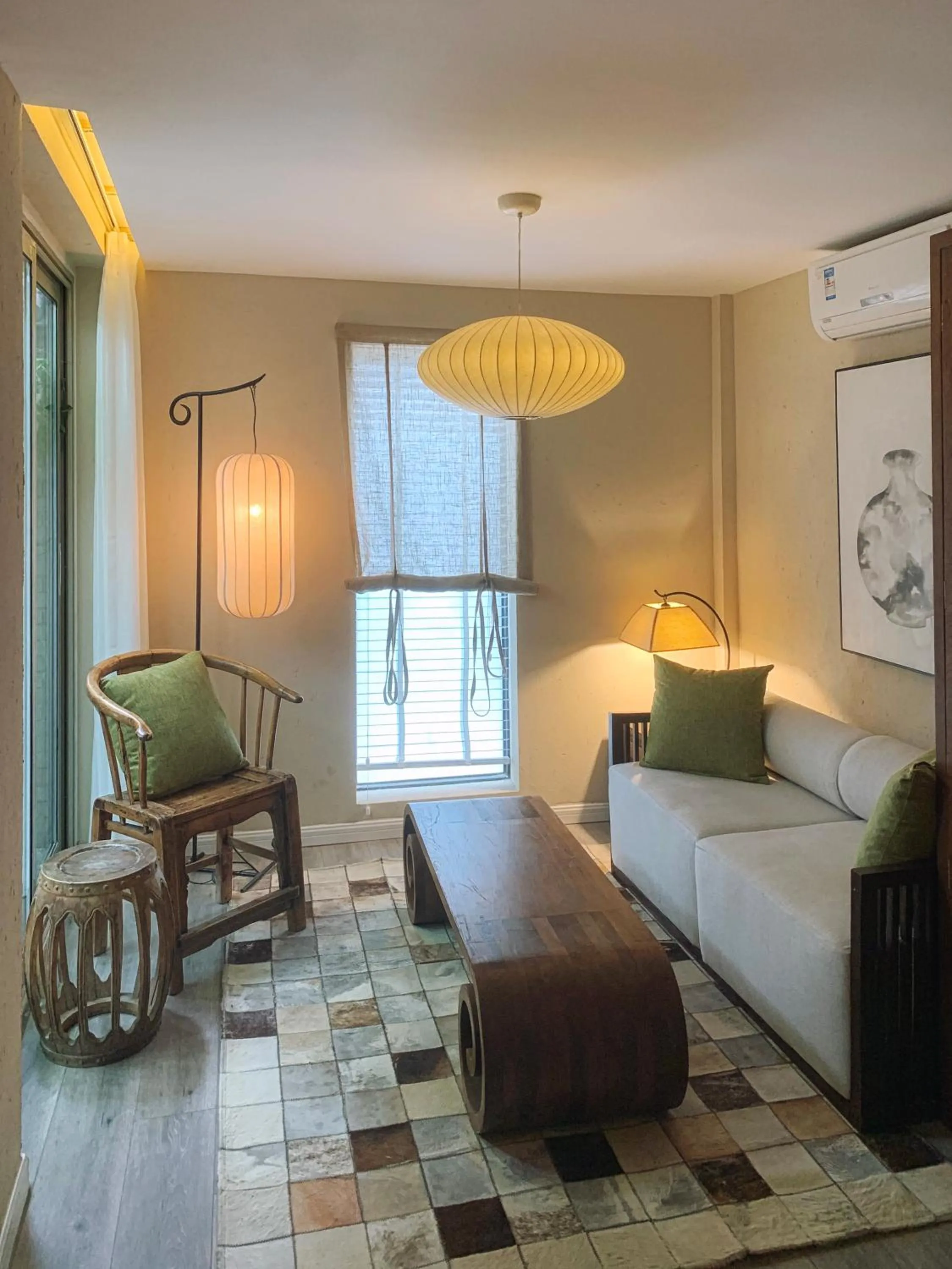 Bed in Beijing Le Zai Nan Luo Gu Xiang Wang Fu Jing Forbidden City Courtyard Hotel&Free laundry service&Free coffee &Paid Dumpling experience service