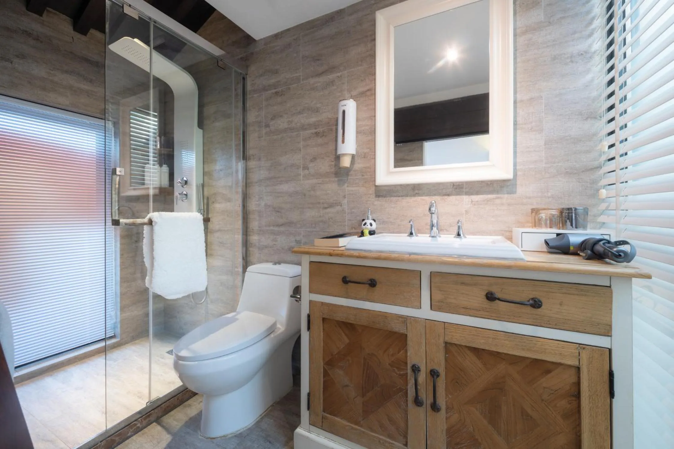 Beijing Le Zai Nan Luo Gu Xiang Wang Fu Jing Forbidden City Courtyard Hotel&Free laundry service&Free coffee &Paid Dumpling experience service