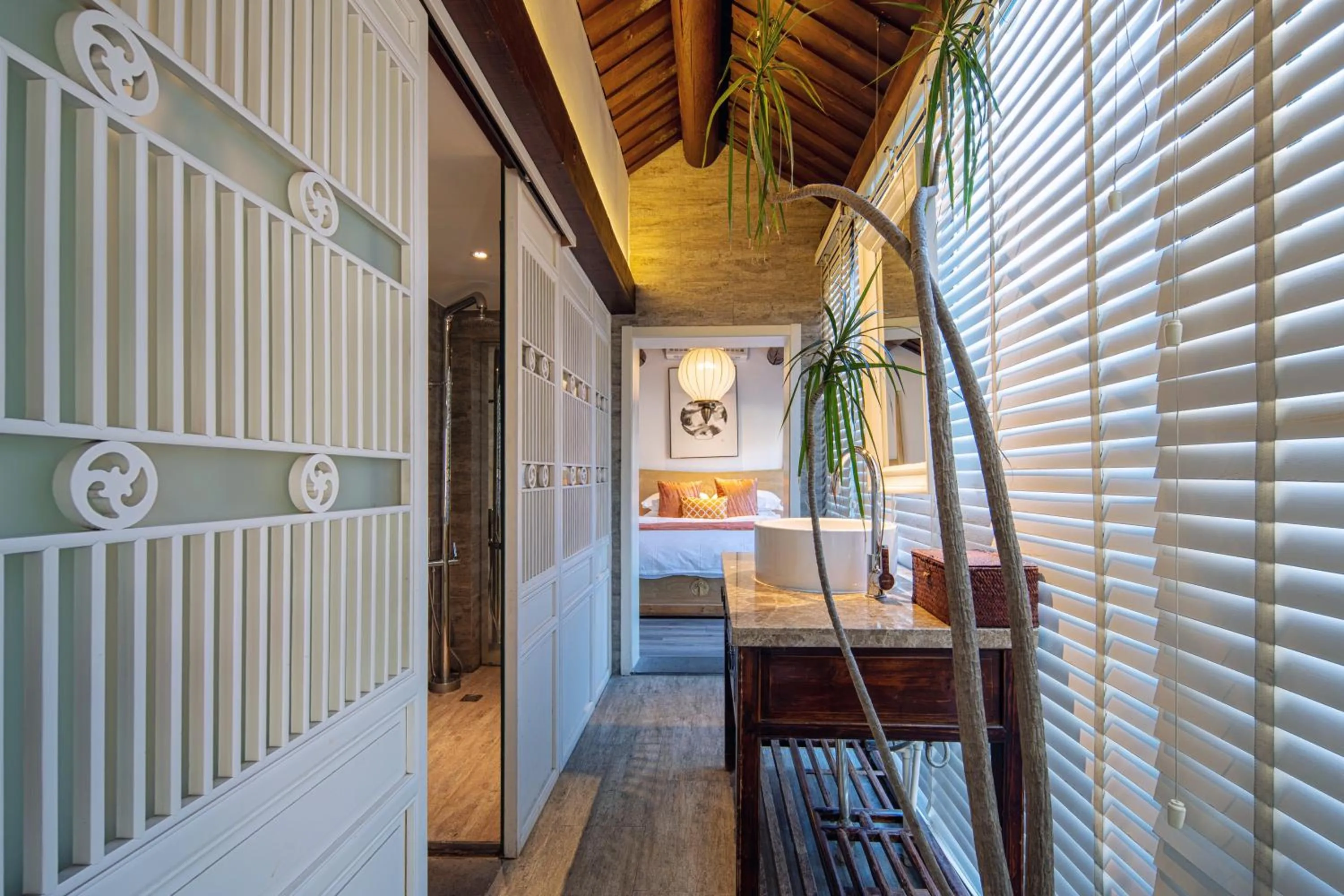 Bed in Beijing Le Zai Nan Luo Gu Xiang Wang Fu Jing Forbidden City Courtyard Hotel&Free laundry service&Free coffee &Paid Dumpling experience service