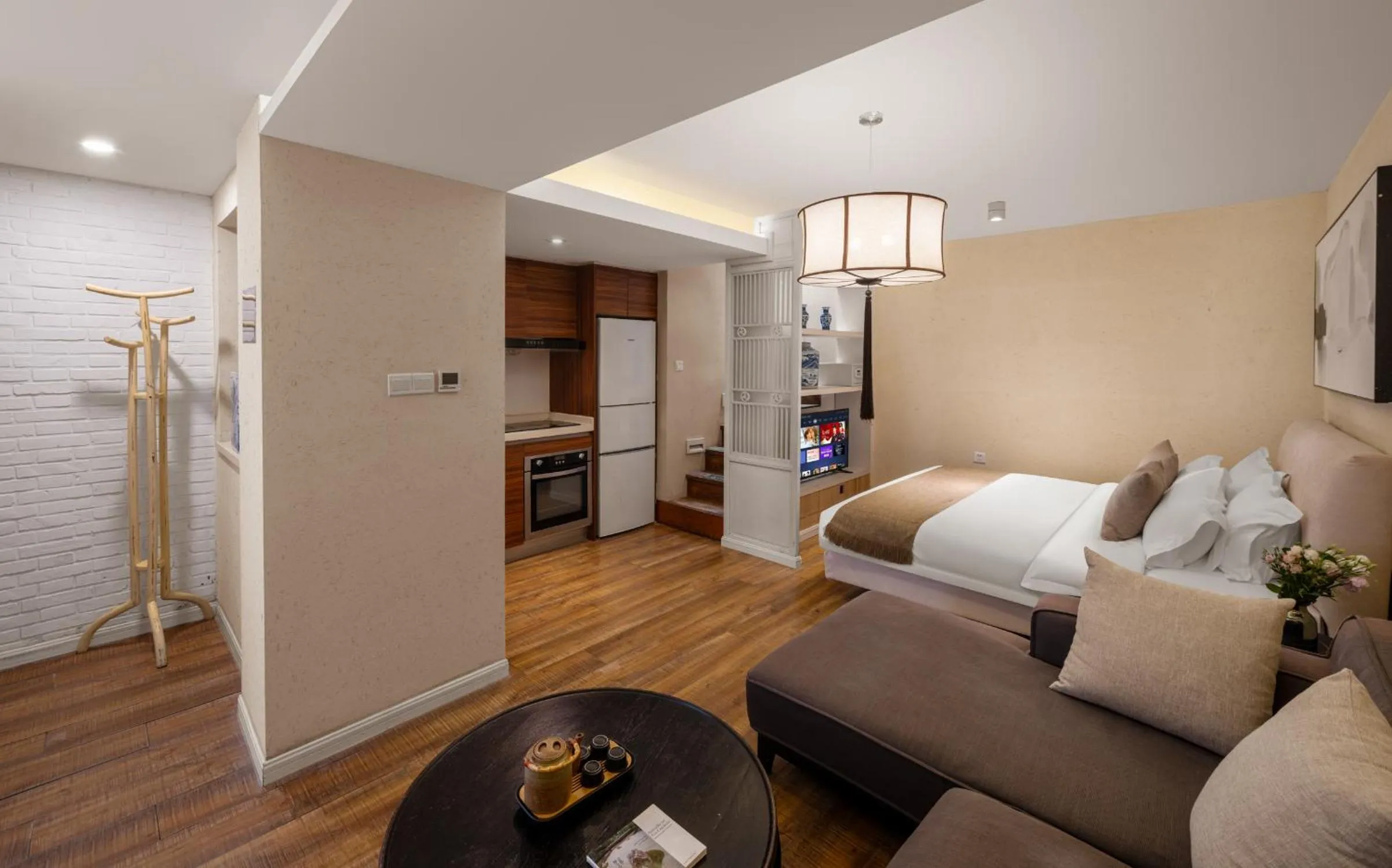 Bed in Beijing Le Zai Nan Luo Gu Xiang Wang Fu Jing Forbidden City Courtyard Hotel&Free laundry service&Free coffee &Paid Dumpling experience service