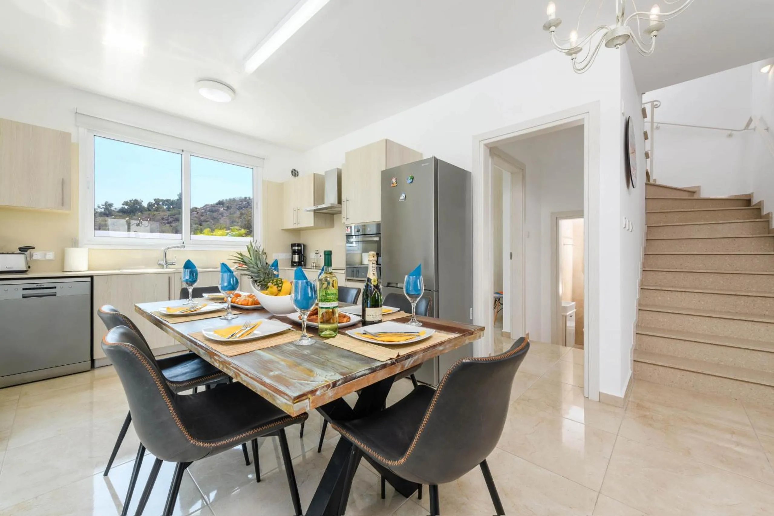 Dining area in Green Bay Villa #16