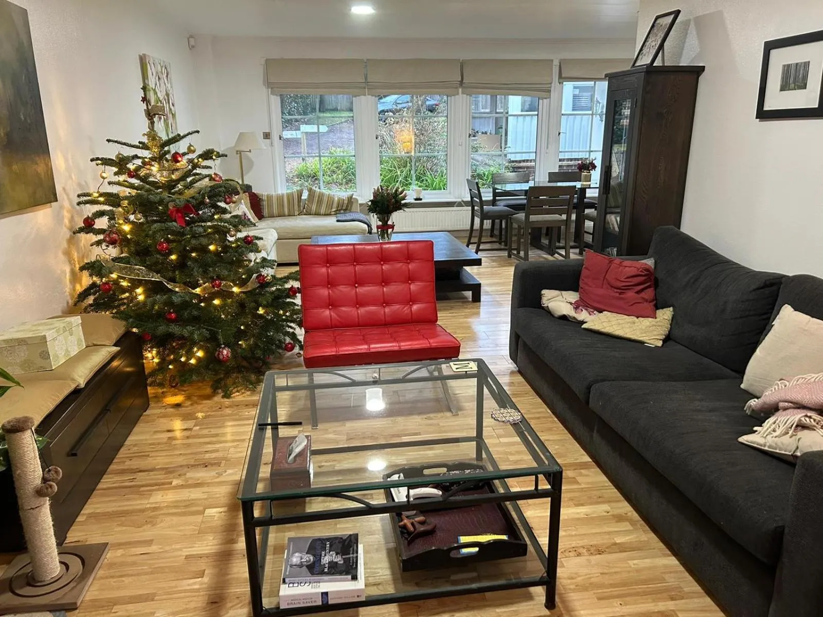 3 Bed House - Sleeps 5 - Sauna - Garden - Gym