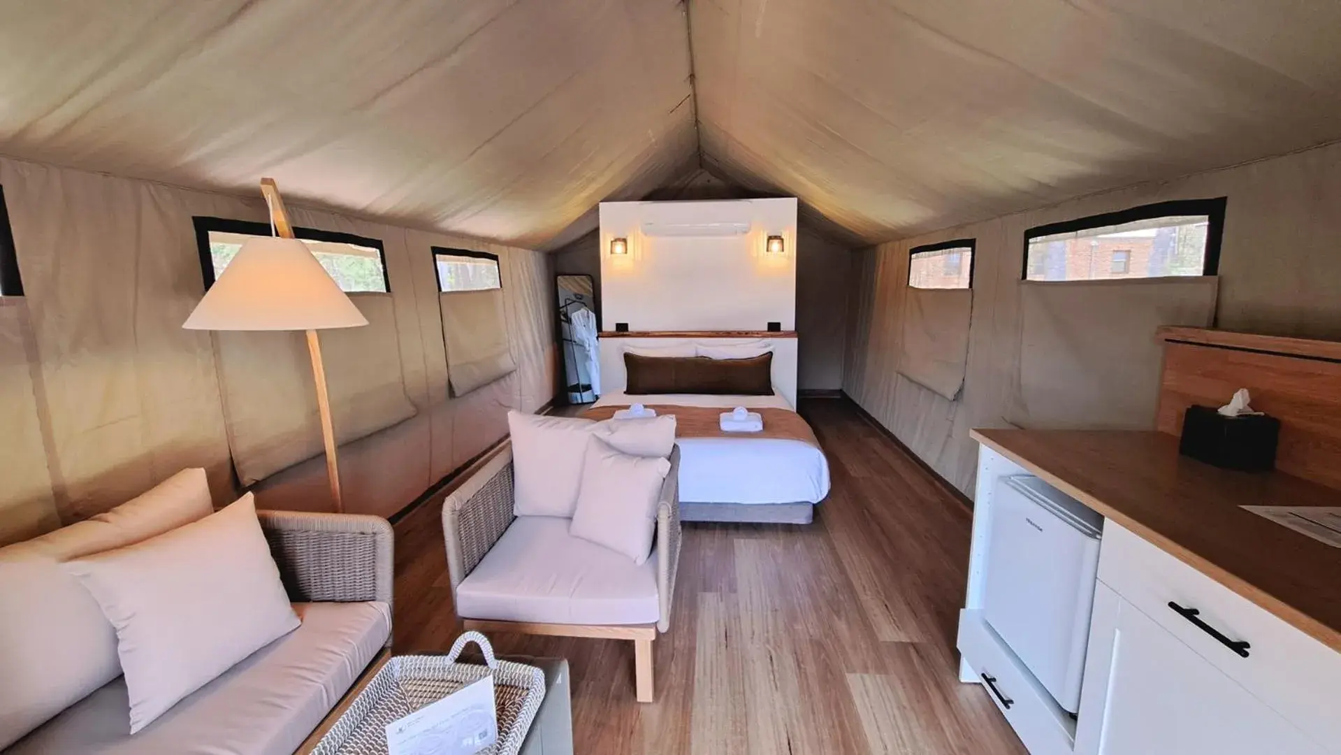 Bedroom in Bay and Bush Jervis Bay - Nature Retreat Bedroom in Bay and Bush Jervis Bay - Nature Retreat