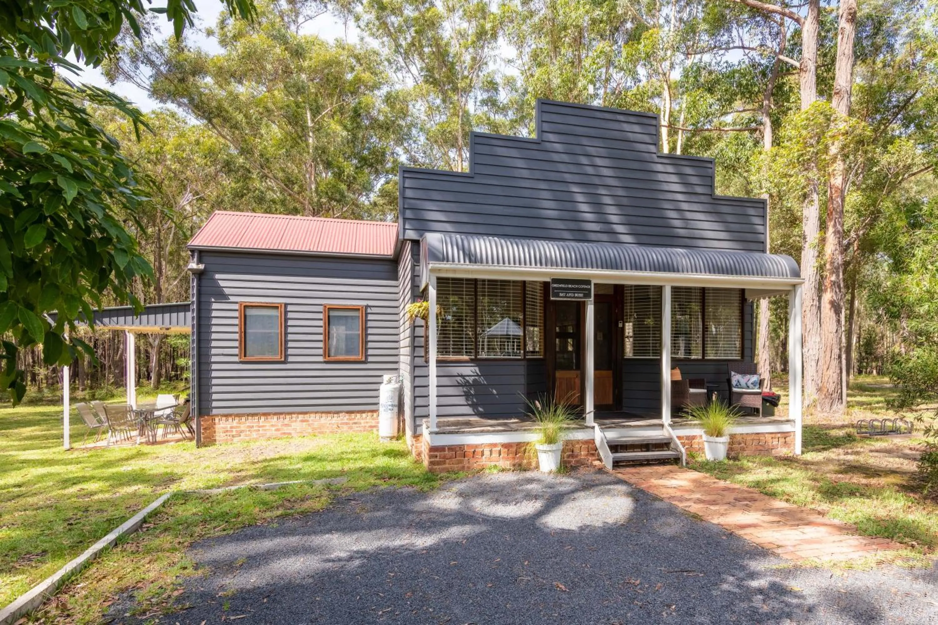 Property building in Bay and Bush Jervis Bay - Nature Retreat