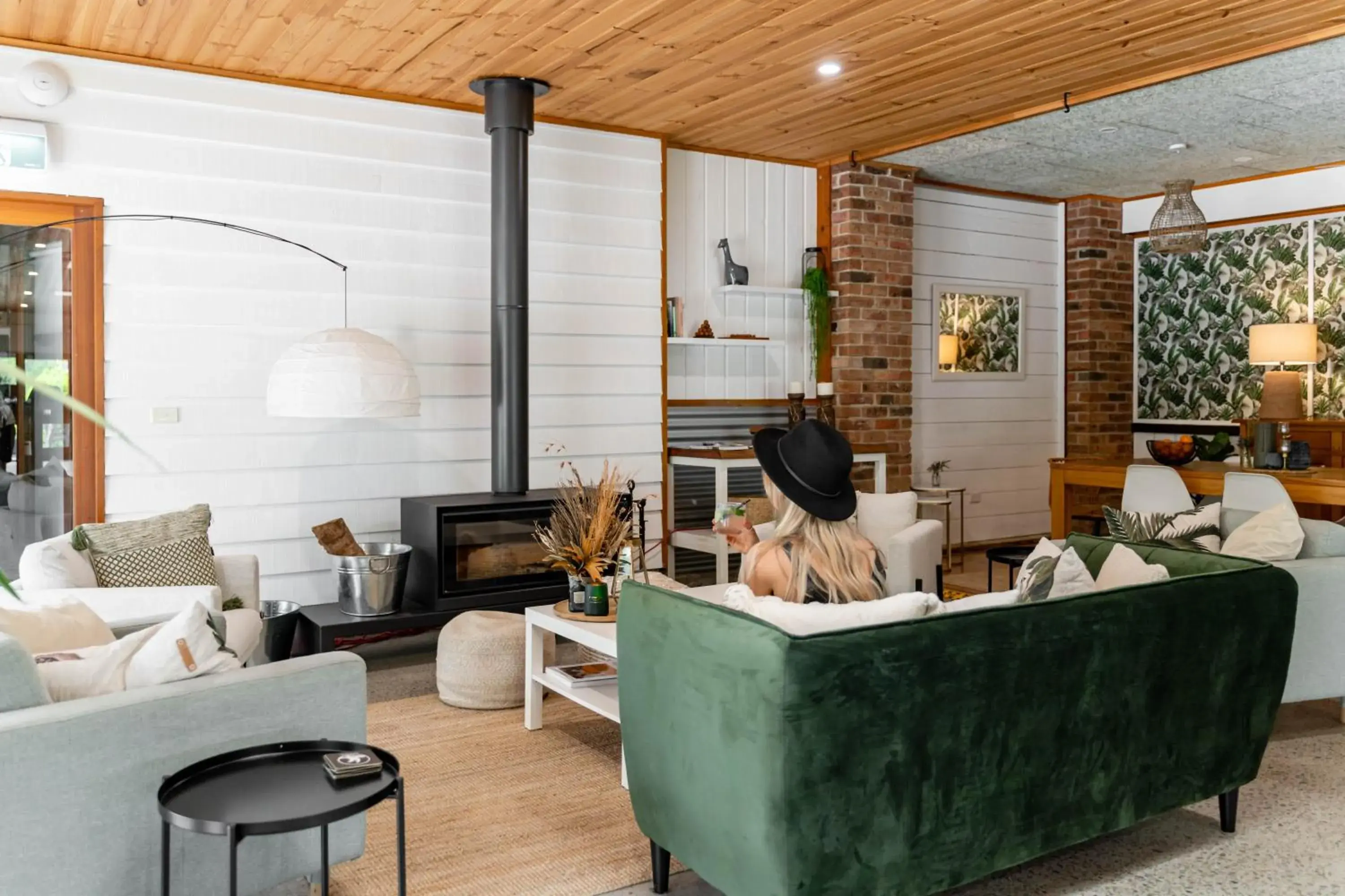 Lobby or reception in Bay and Bush Jervis Bay - Nature Retreat Lobby or reception in Bay and Bush Jervis Bay - Nature Retreat