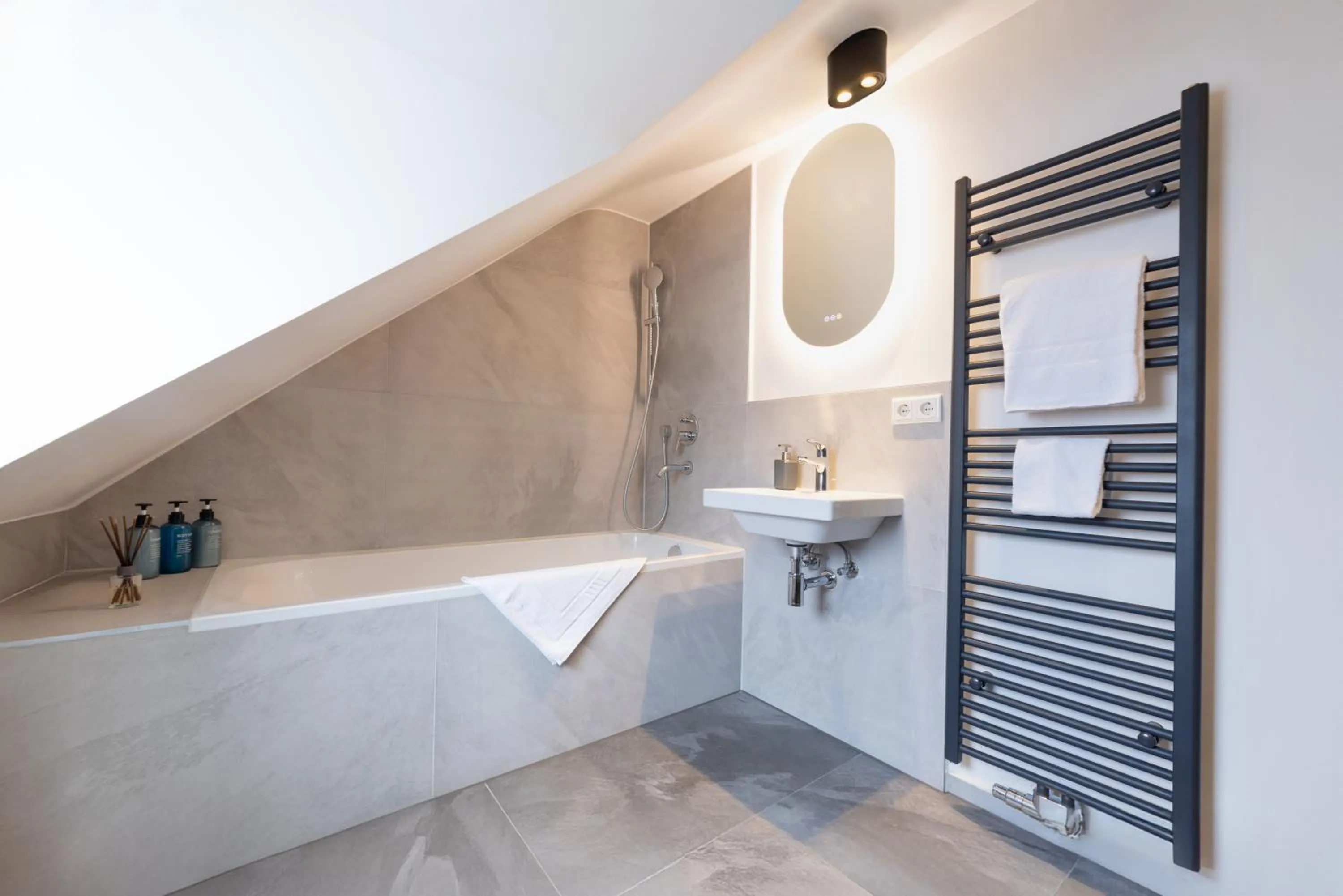 Shower in Urban Design Suites Nürnberg