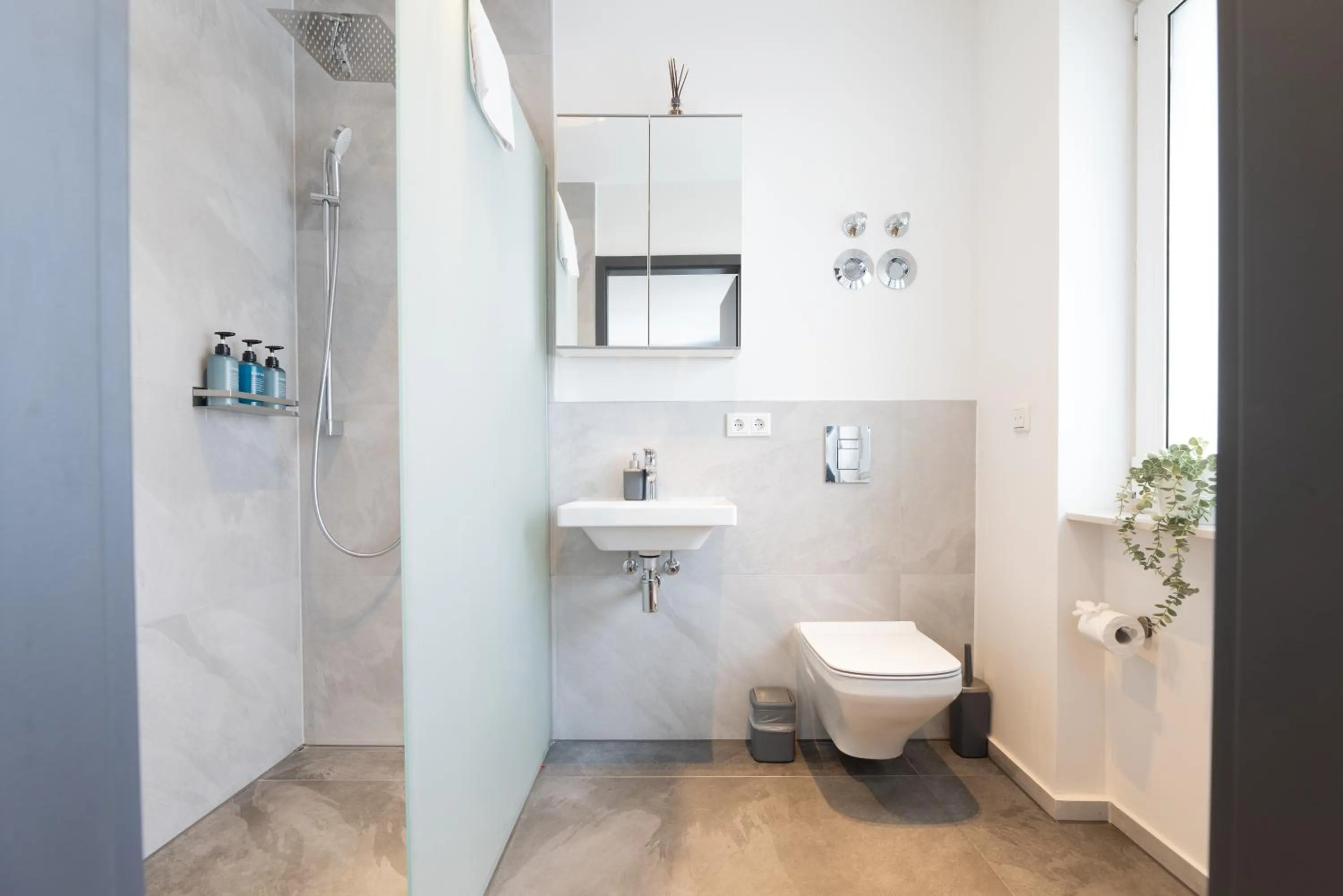 Shower in Urban Design Suites Nürnberg