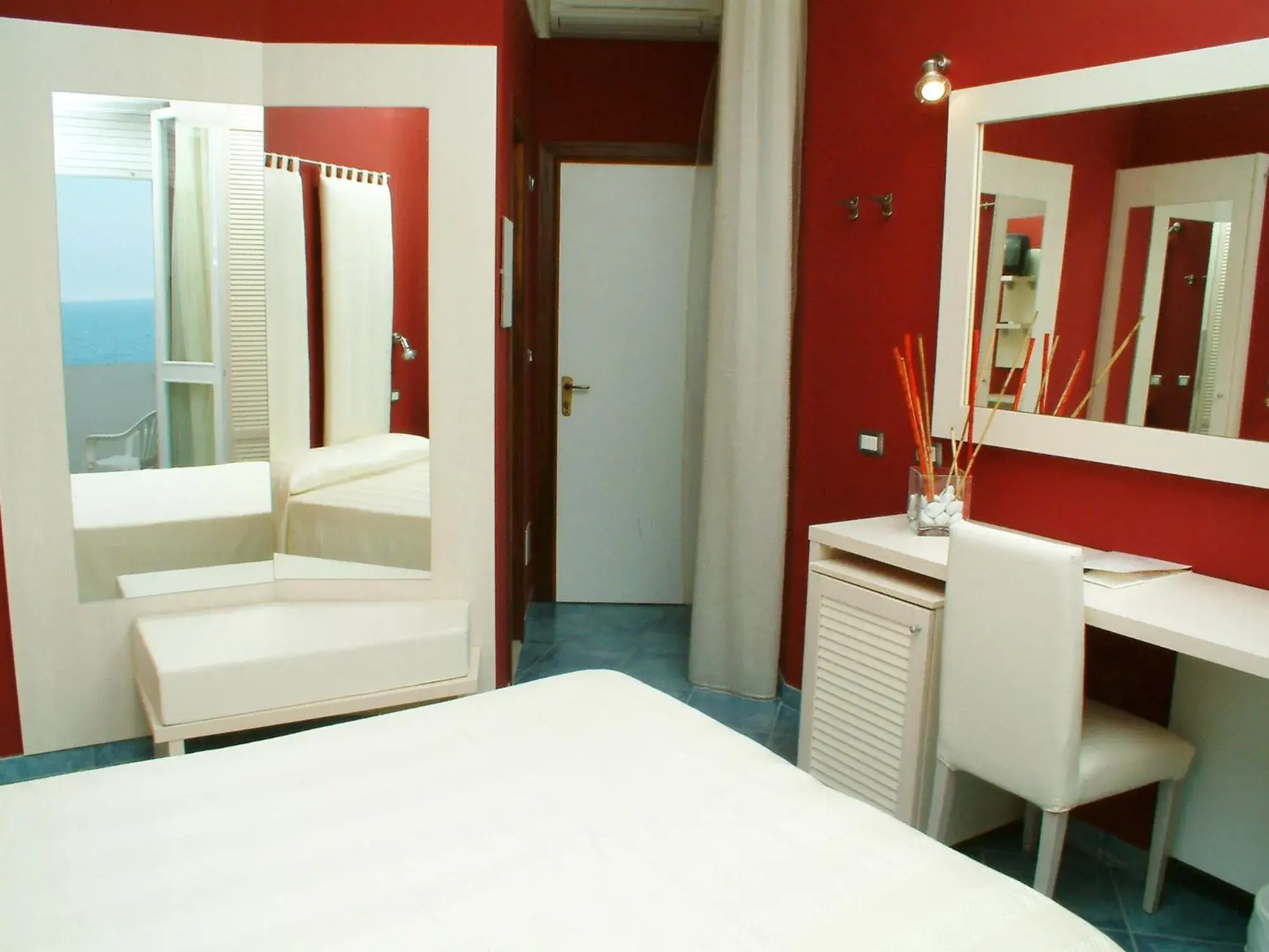 Family Room with Sea View - single occupancy in Color Alexandra Plaza Family Hotel Family Room with Sea View - single occupancy in Color Alexandra Plaza Family Hotel