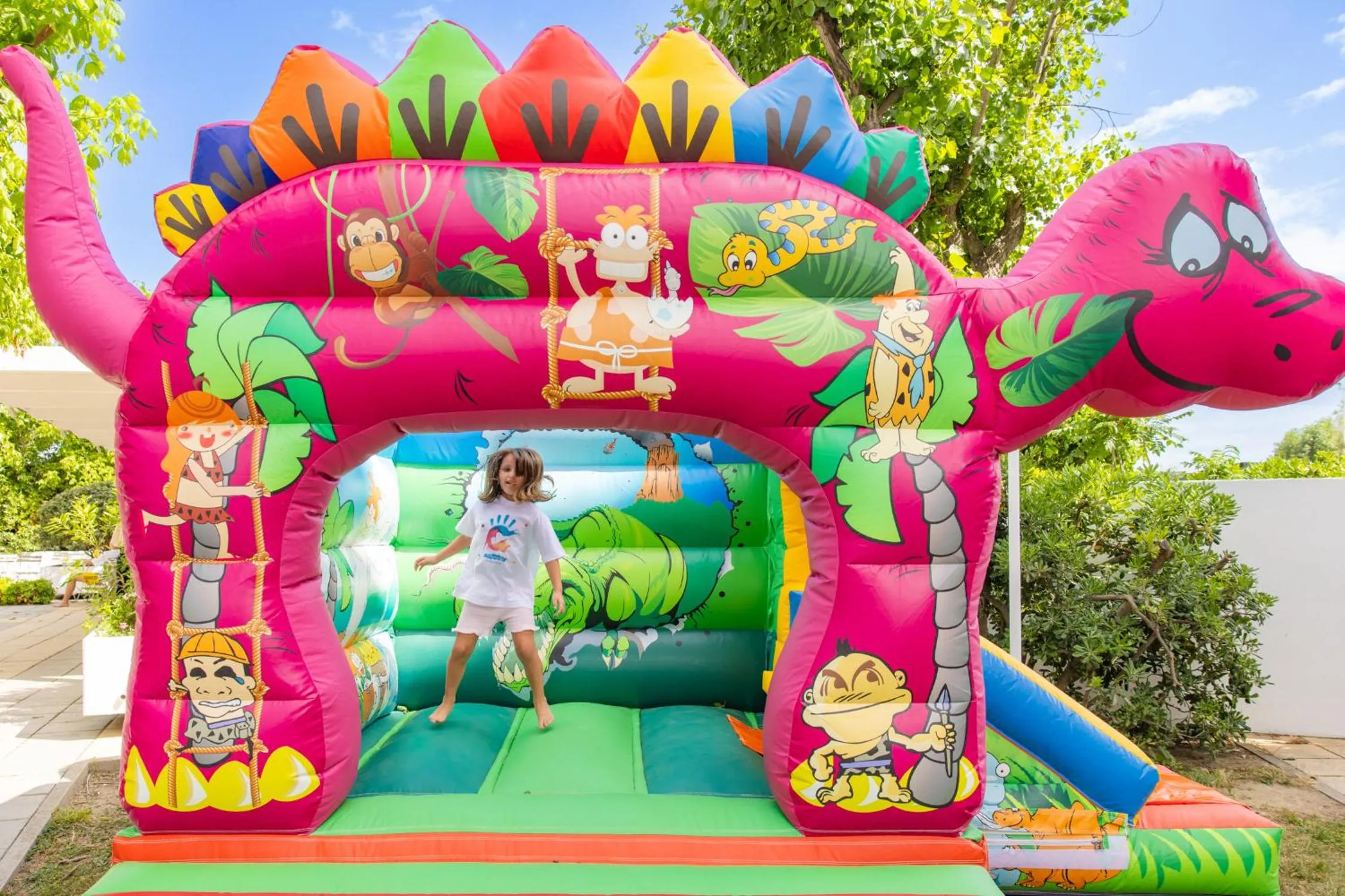 Children play ground in Color Alexandra Plaza Family Hotel